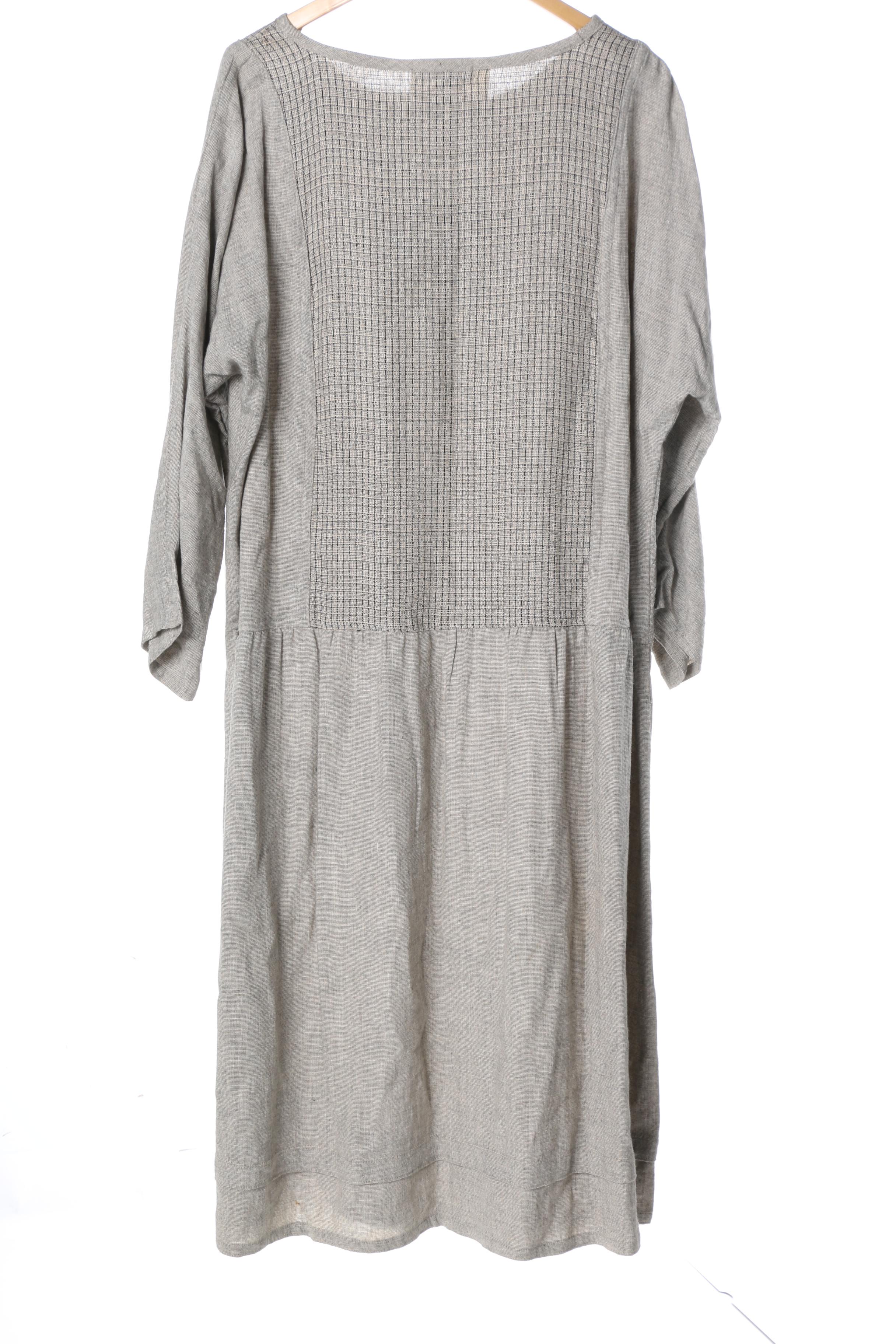 Women's Clothing by Isis