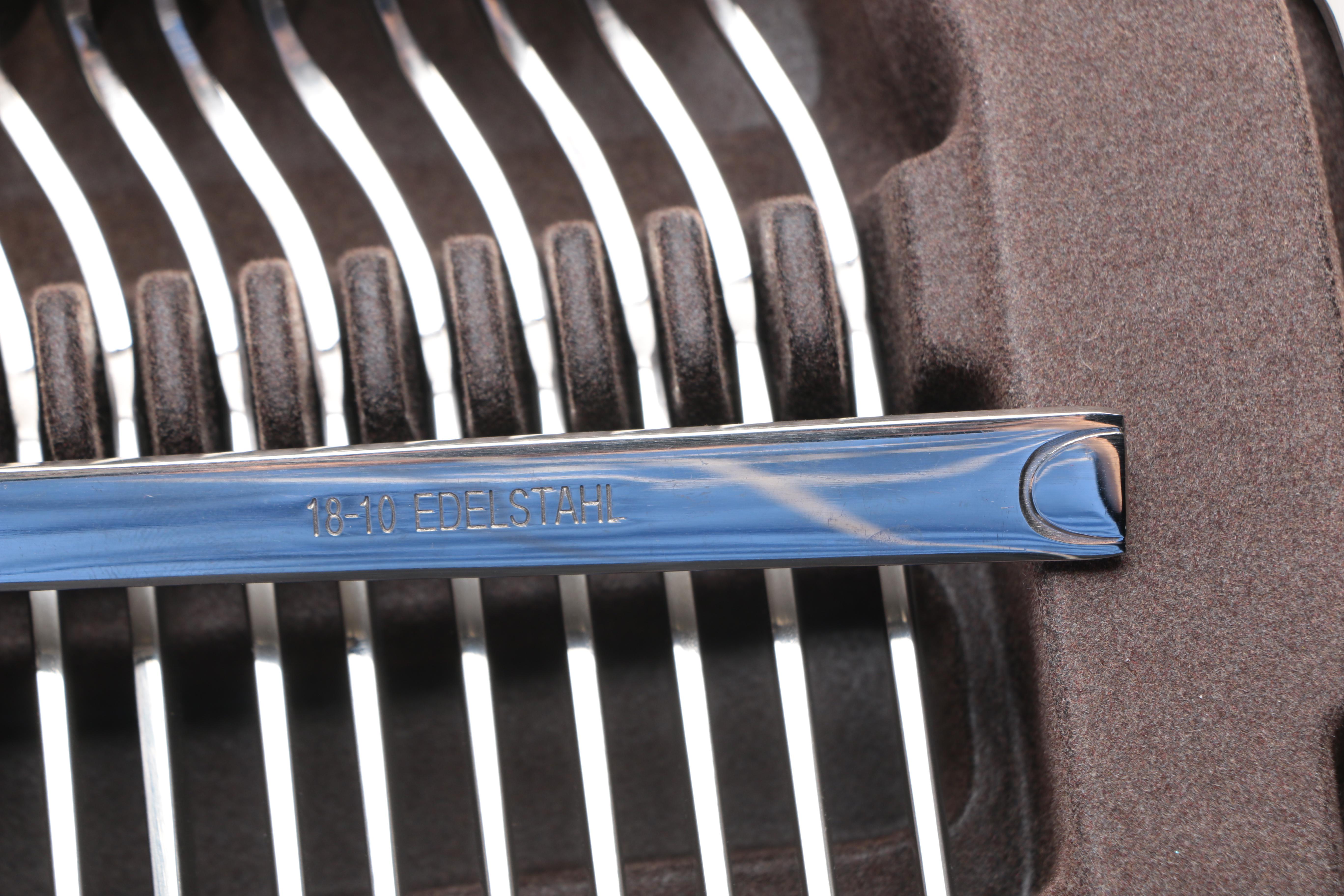 Nova Line 18-10 Stainless Steel Flatware Set for Twelve