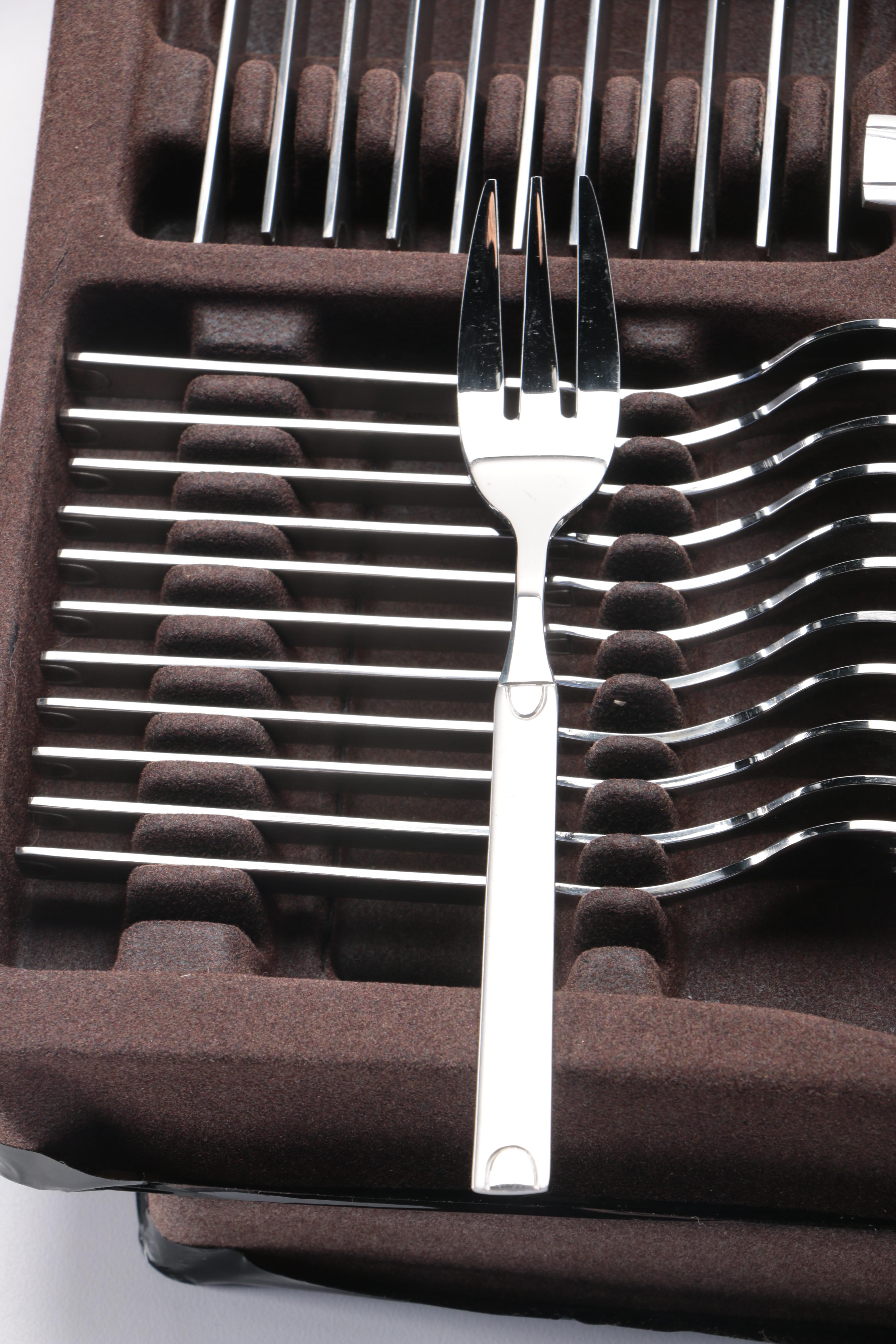 Nova Line 18-10 Stainless Steel Flatware Set for Twelve