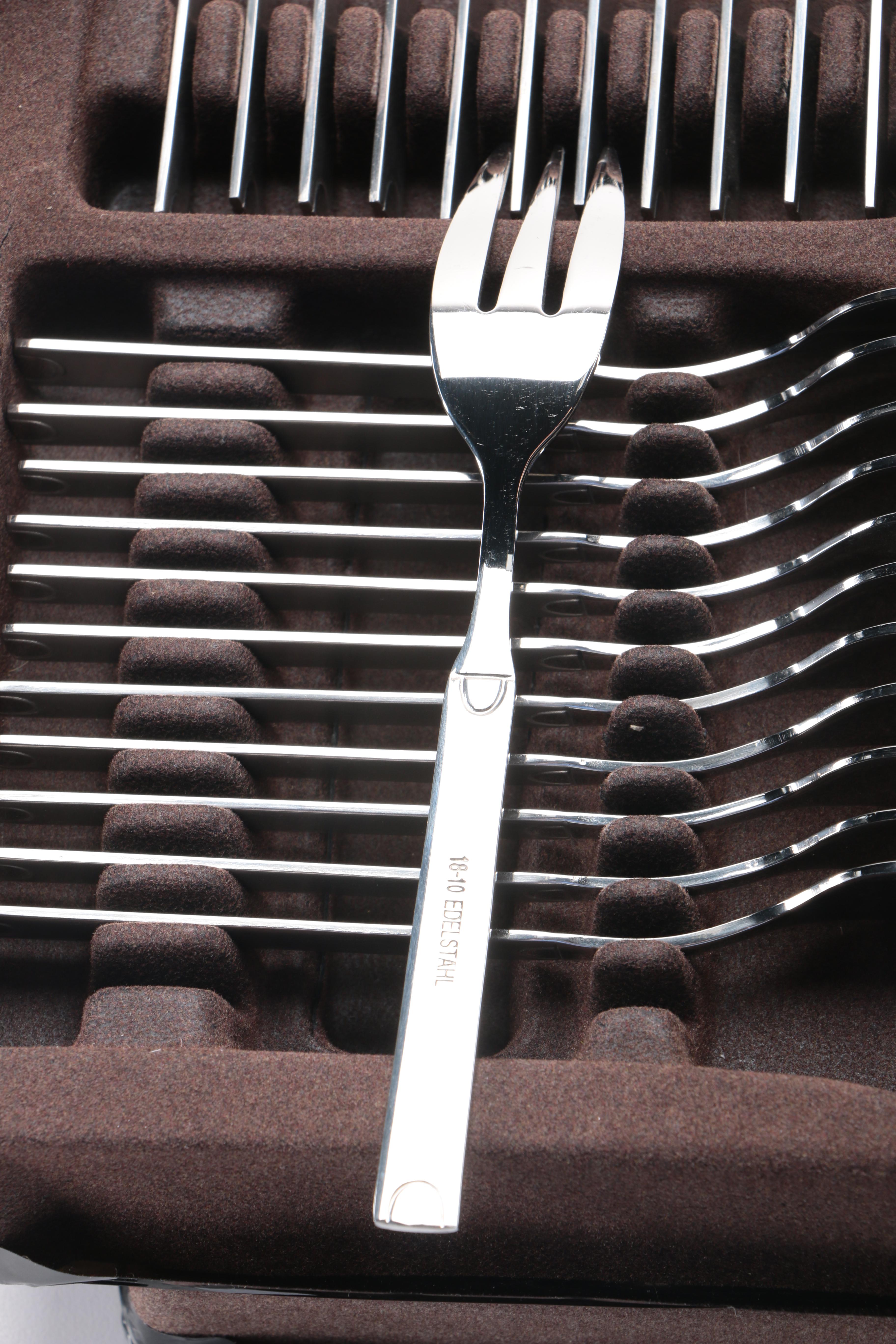 Nova Line 18-10 Stainless Steel Flatware Set for Twelve