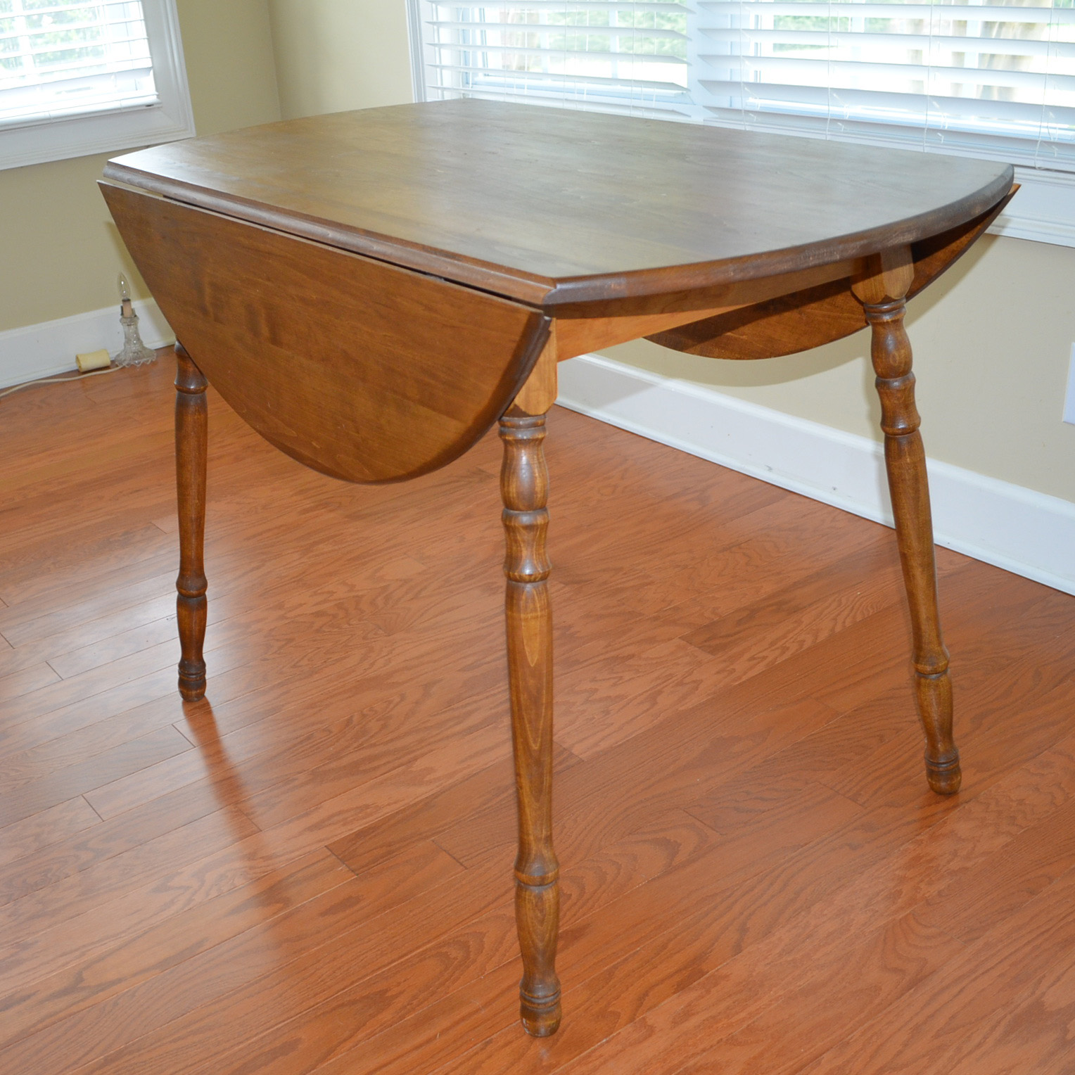 Vintage Drop Leaf Breakfast Table with Chairs