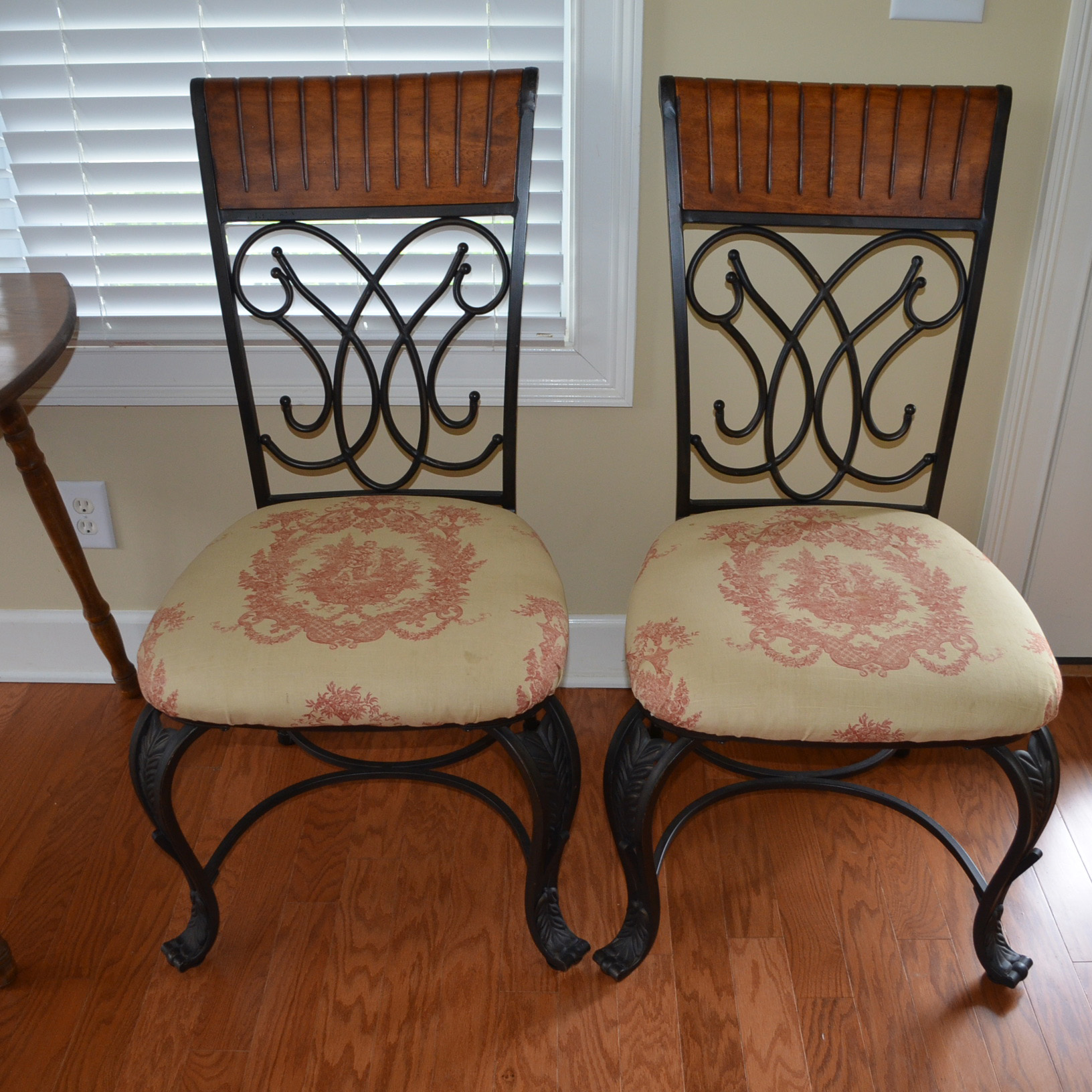 Vintage Drop Leaf Breakfast Table with Chairs