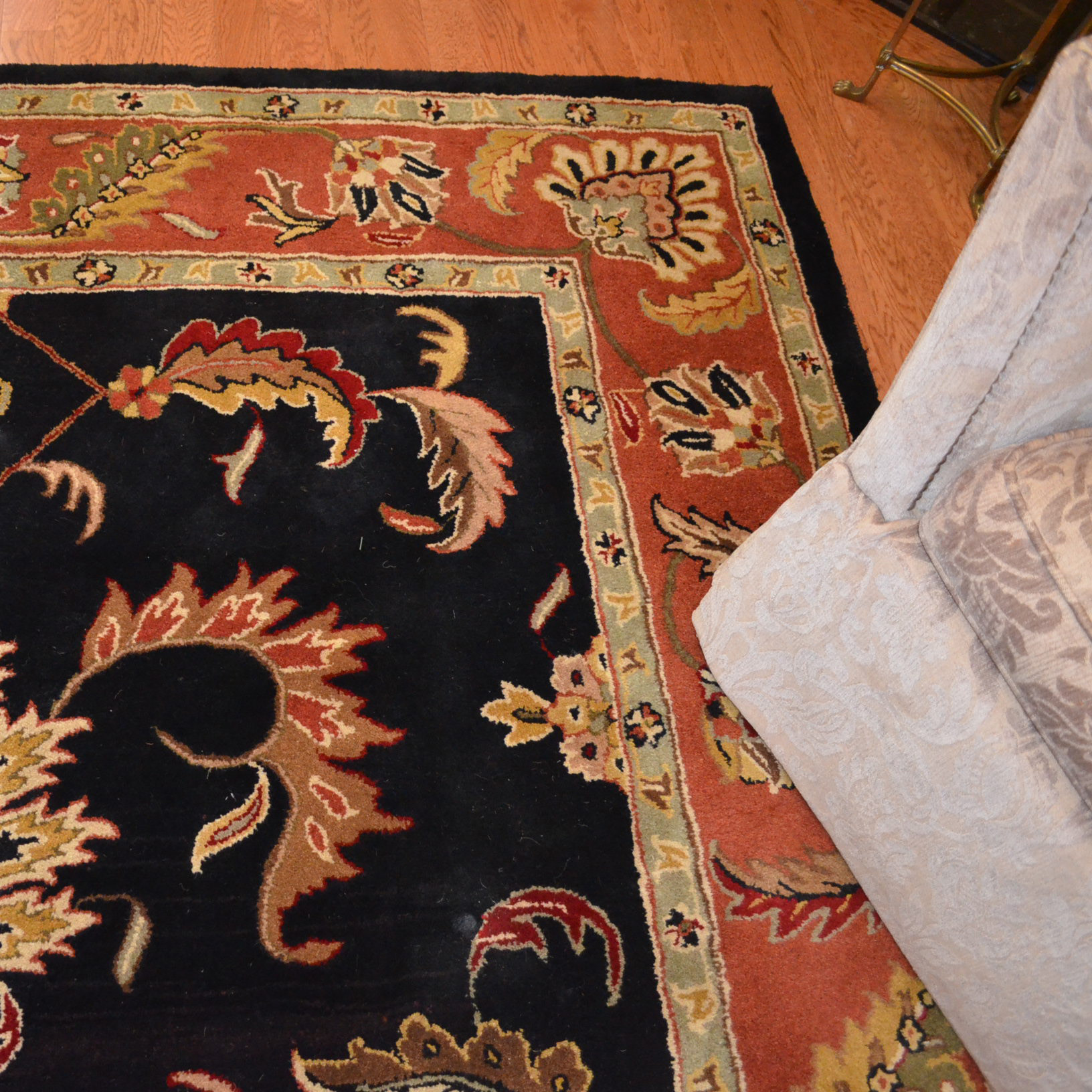 Tufted Indian Persian-Style Area Rug
