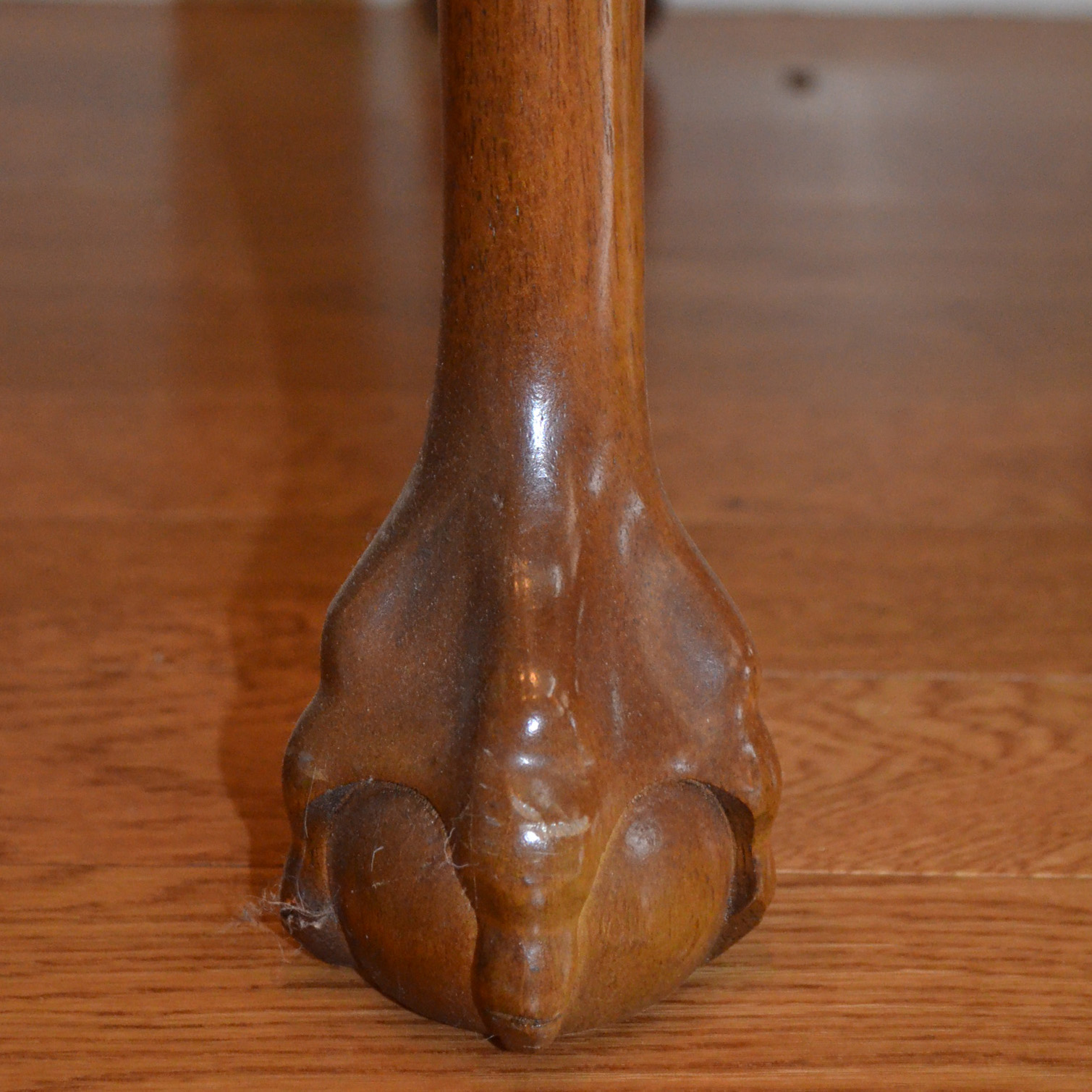 Chippendale Style Round Side Table