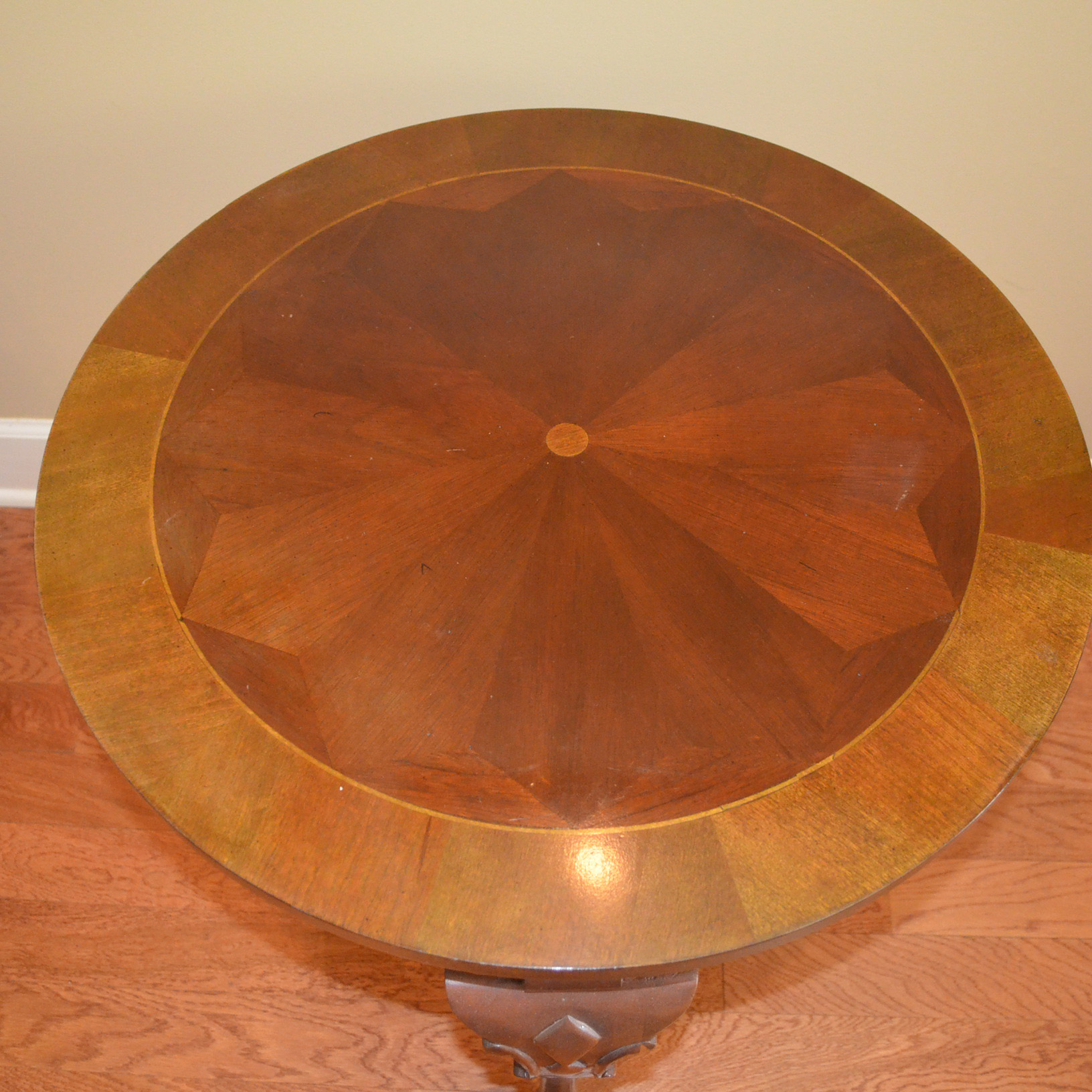 Chippendale Style Round Side Table