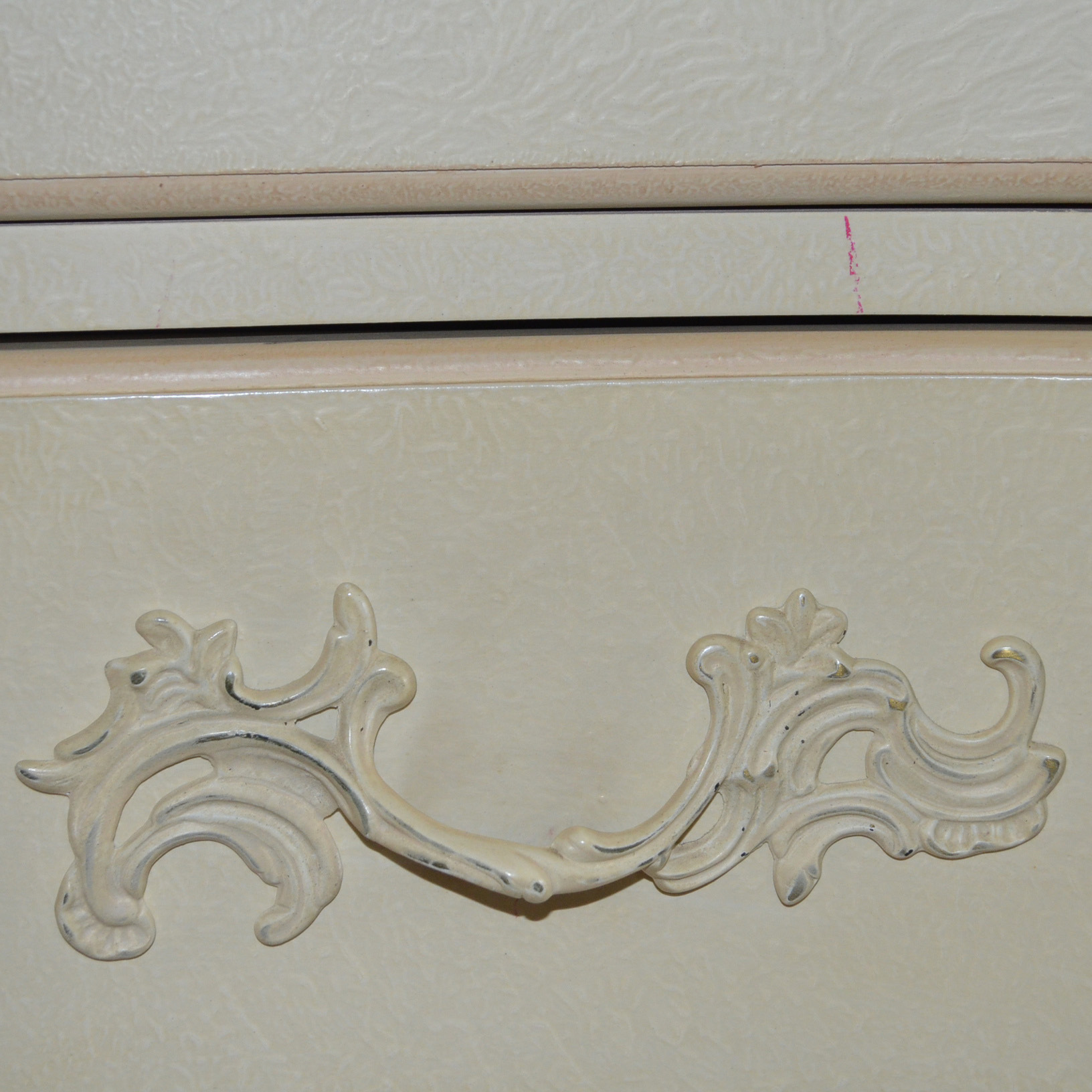 Vintage French Provincial Style Chest of Drawers by Henredon