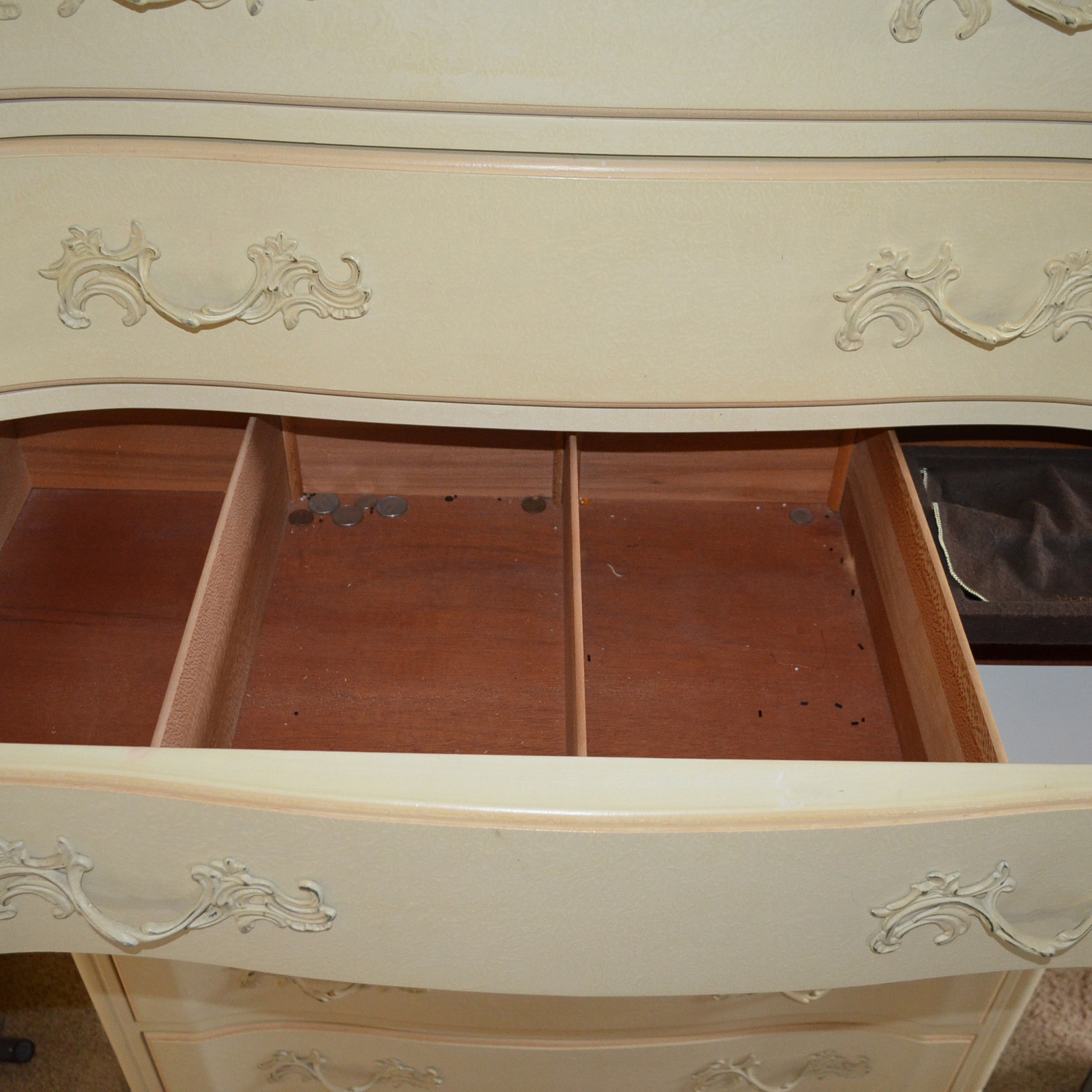 Vintage French Provincial Style Chest of Drawers by Henredon