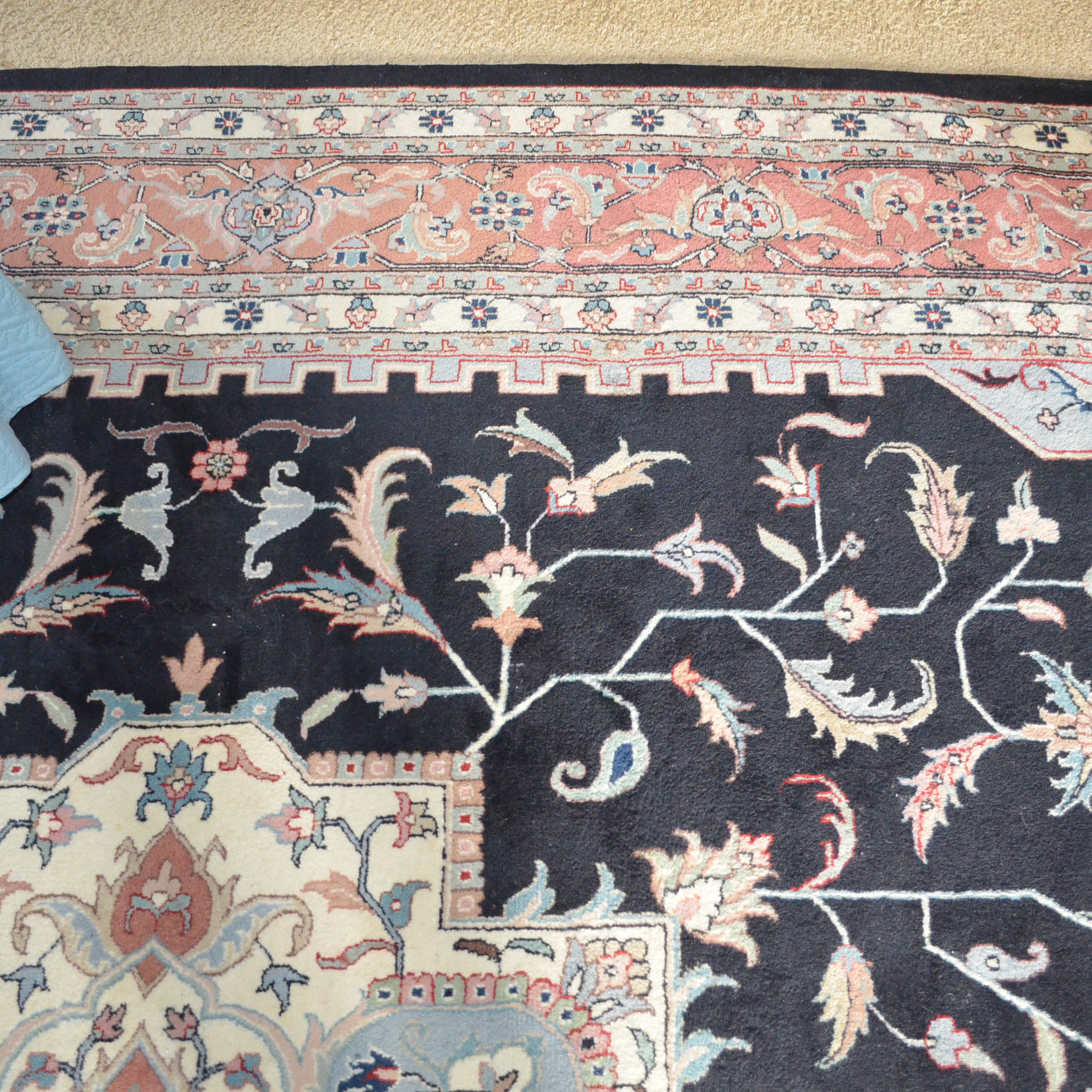 Hand-Knotted Indo-Heriz Area Rug