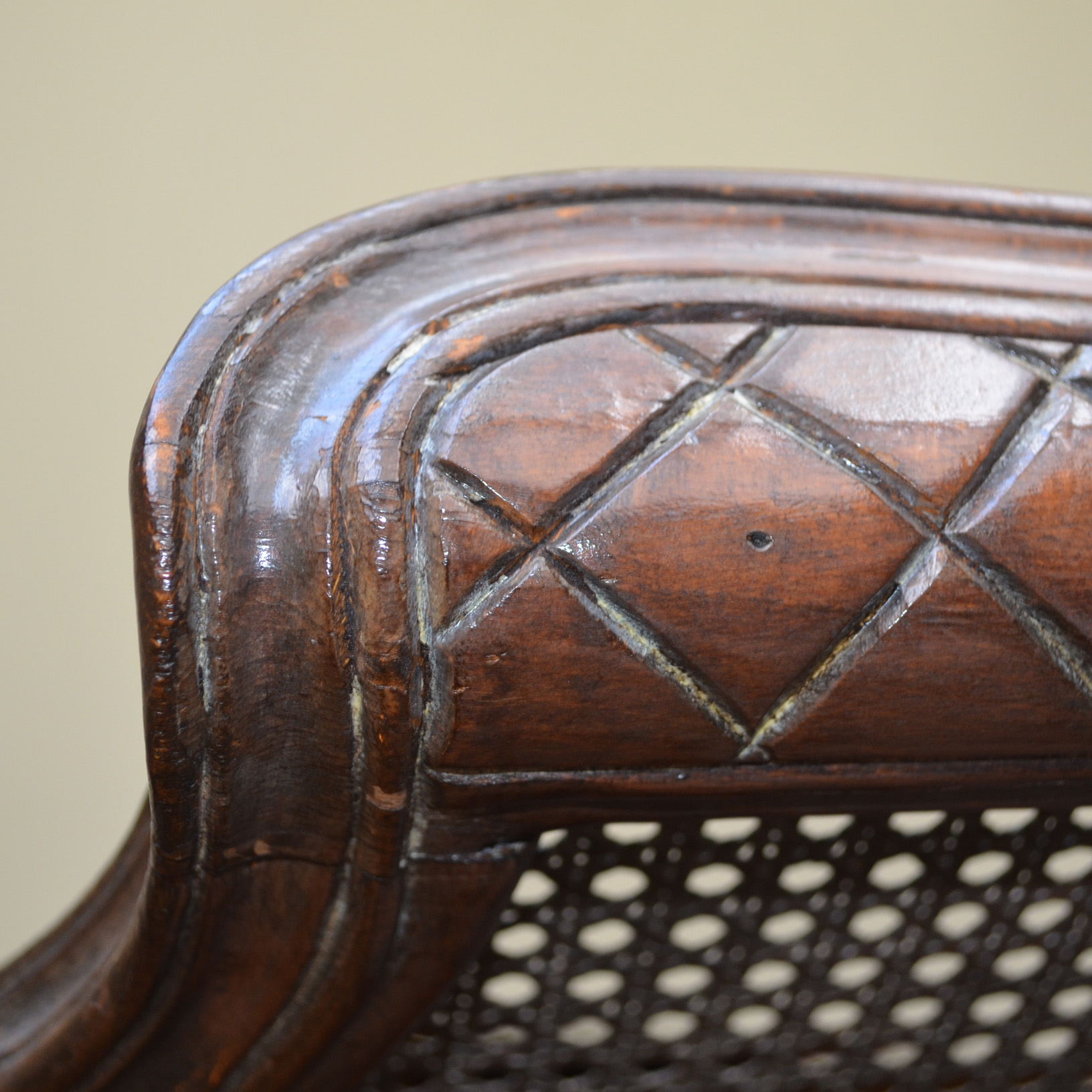 Vintage Queen Anne Style Mahogany Table with Wicker Chair