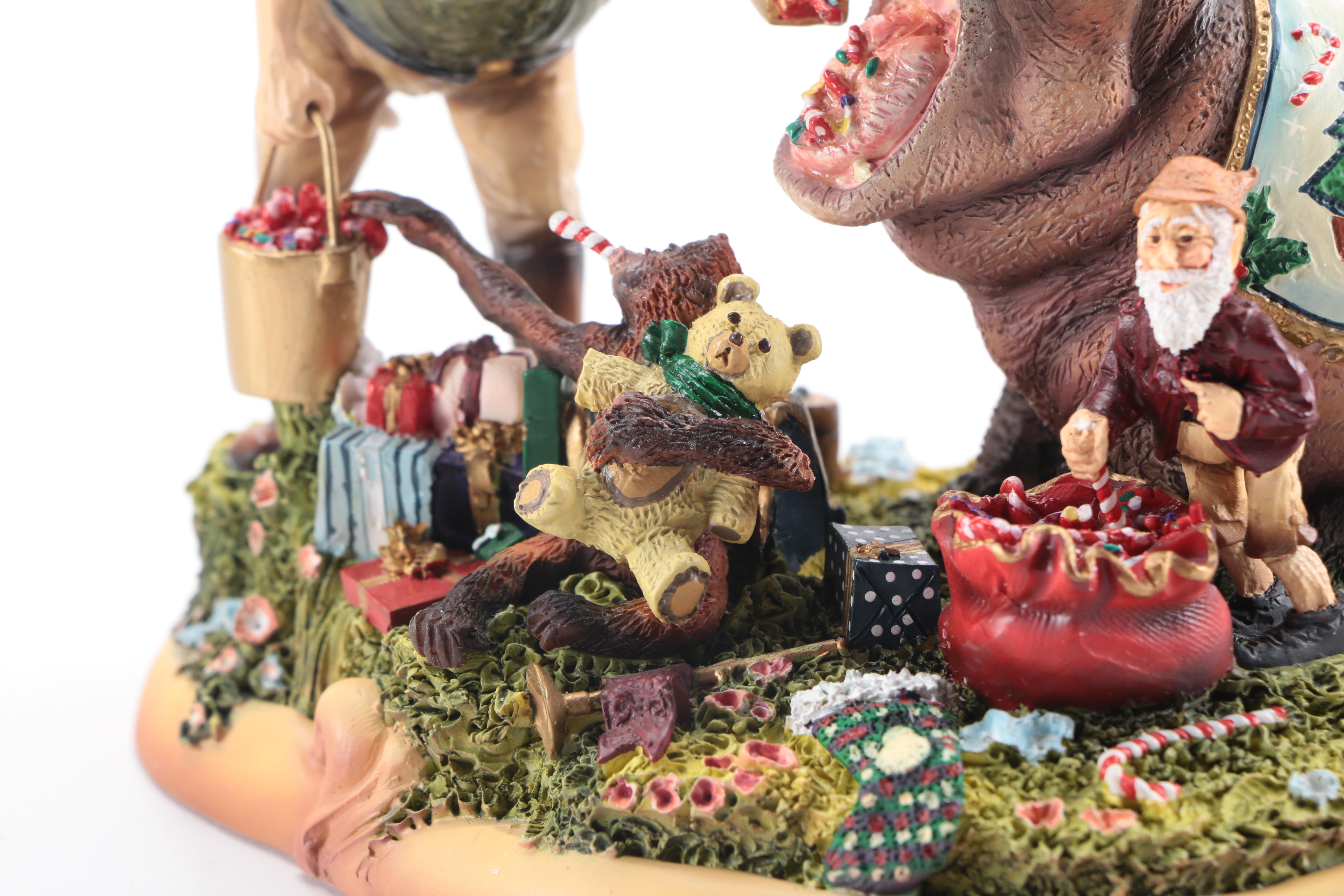 MaruriLimited Edition "Santa's World Travels" Figurines