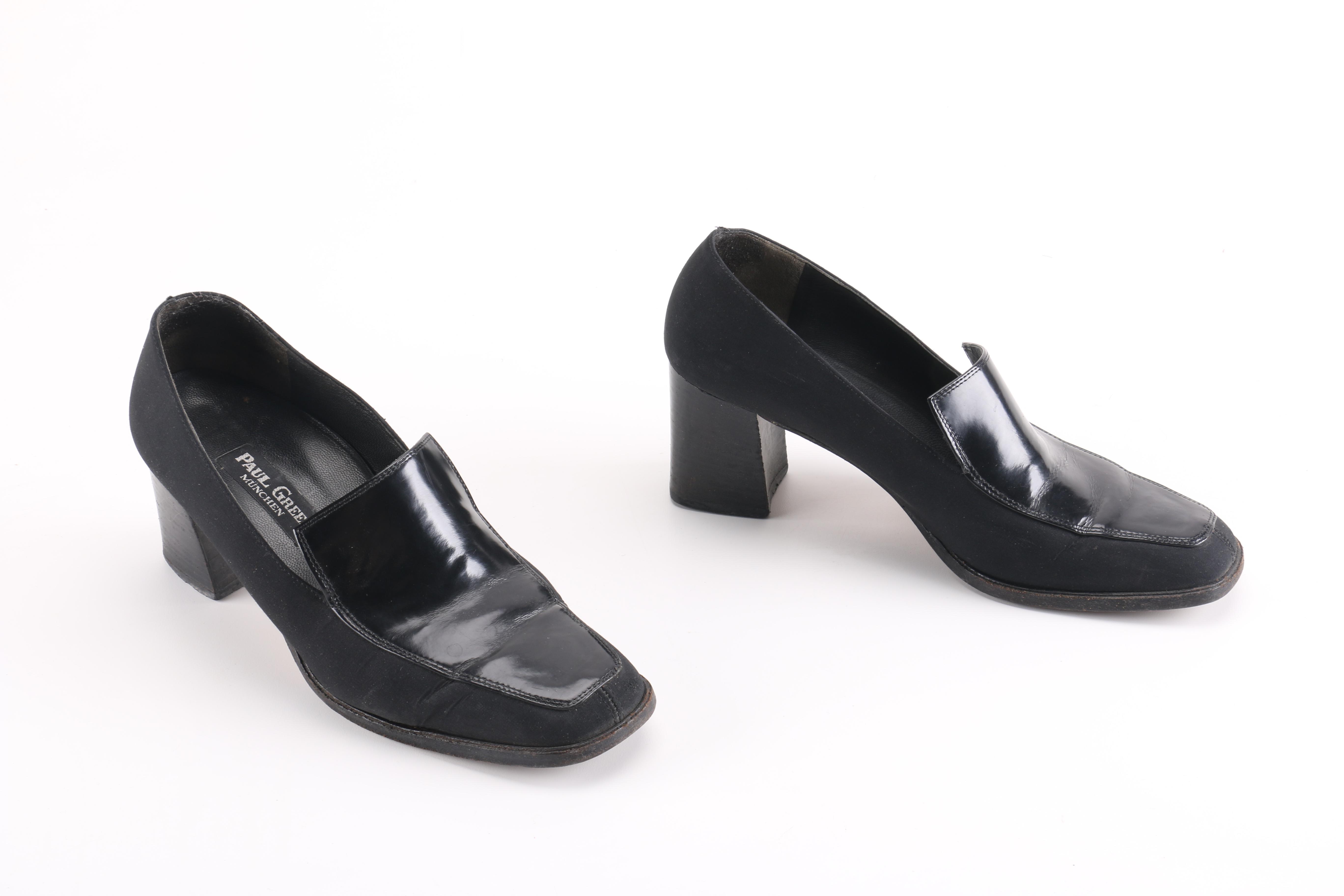 Pair of Women's Black Shoes