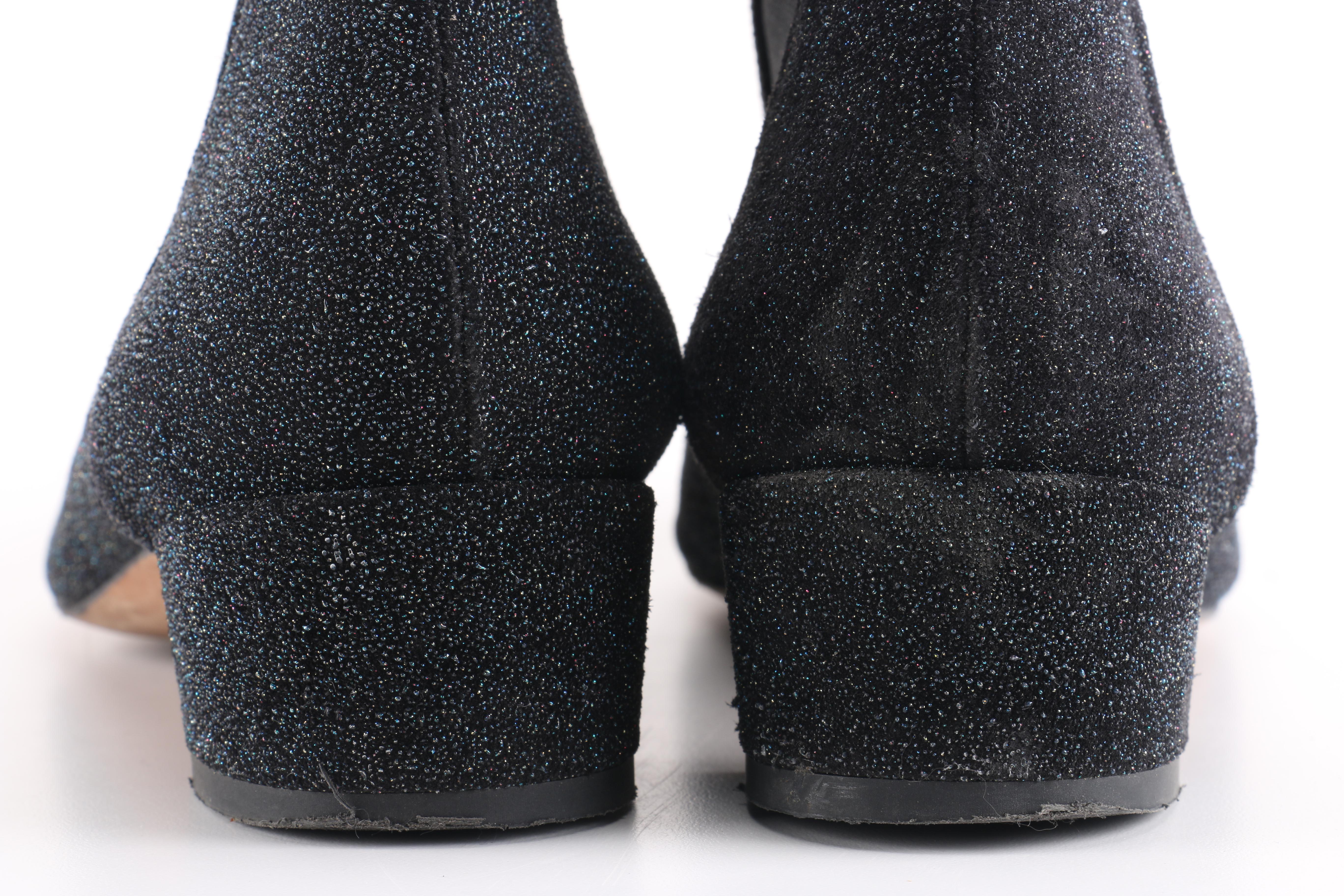 Pair of Women's Black Shoes