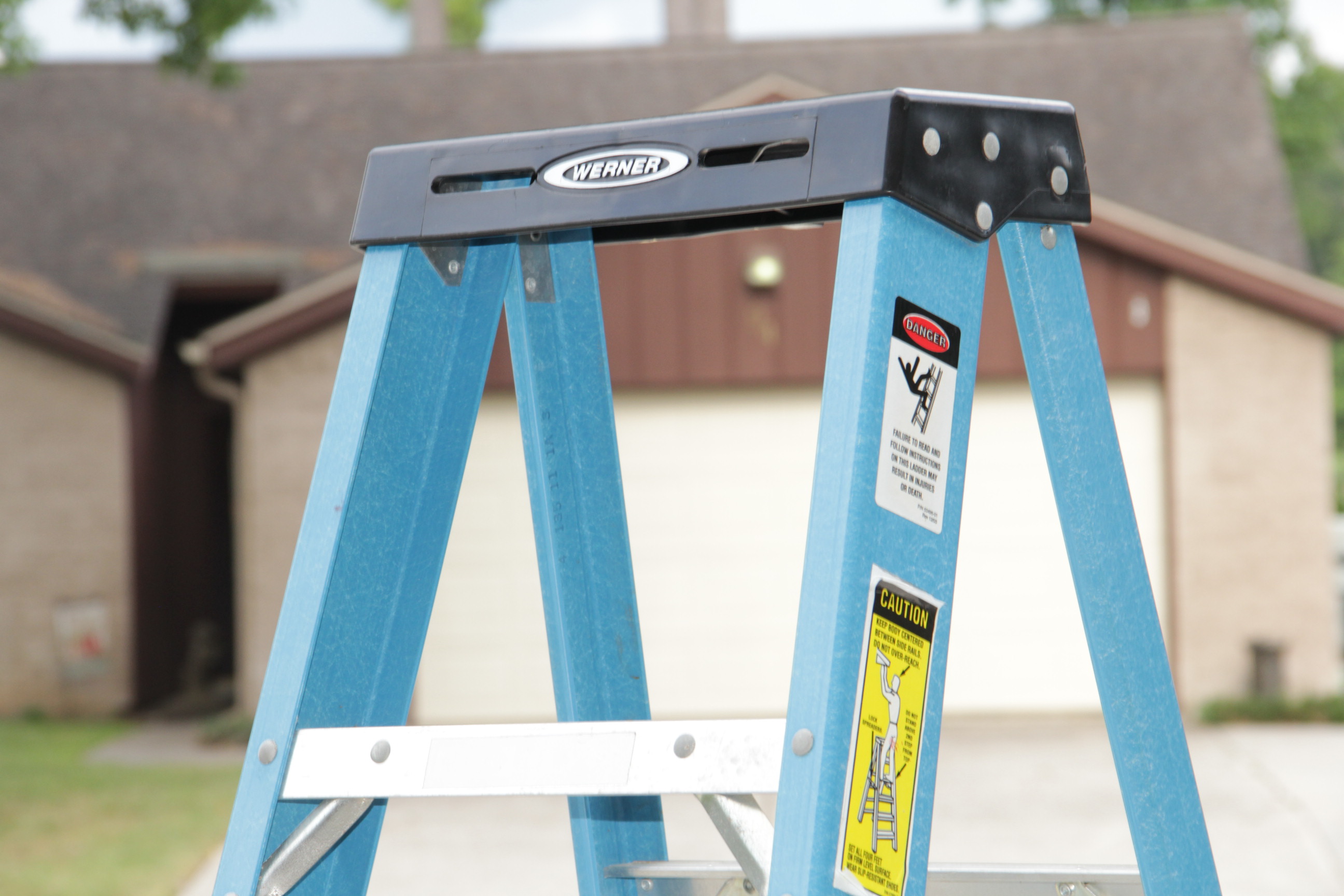 Aluminum Step Ladder