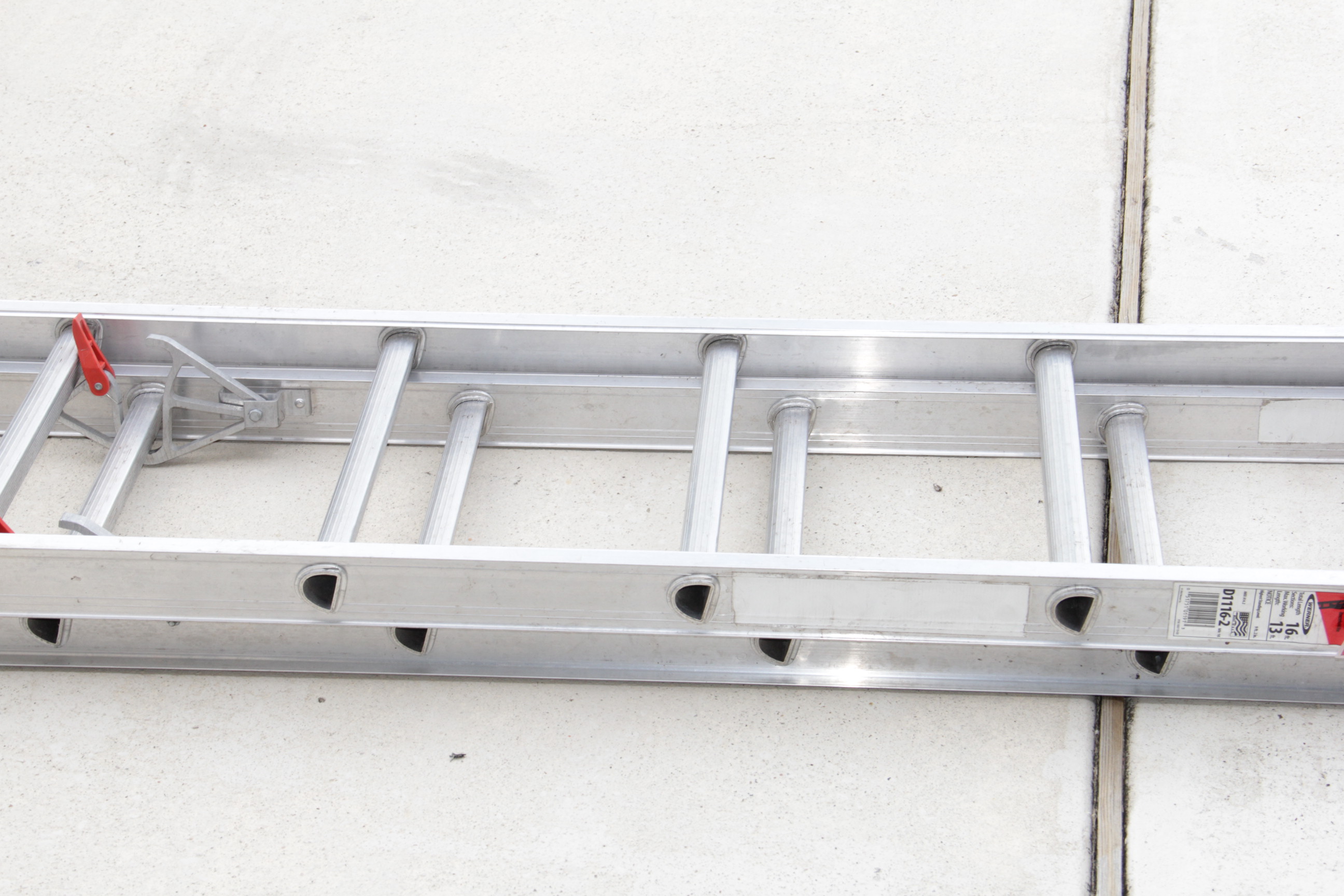 Werner 16' Aluminum Extension Ladder