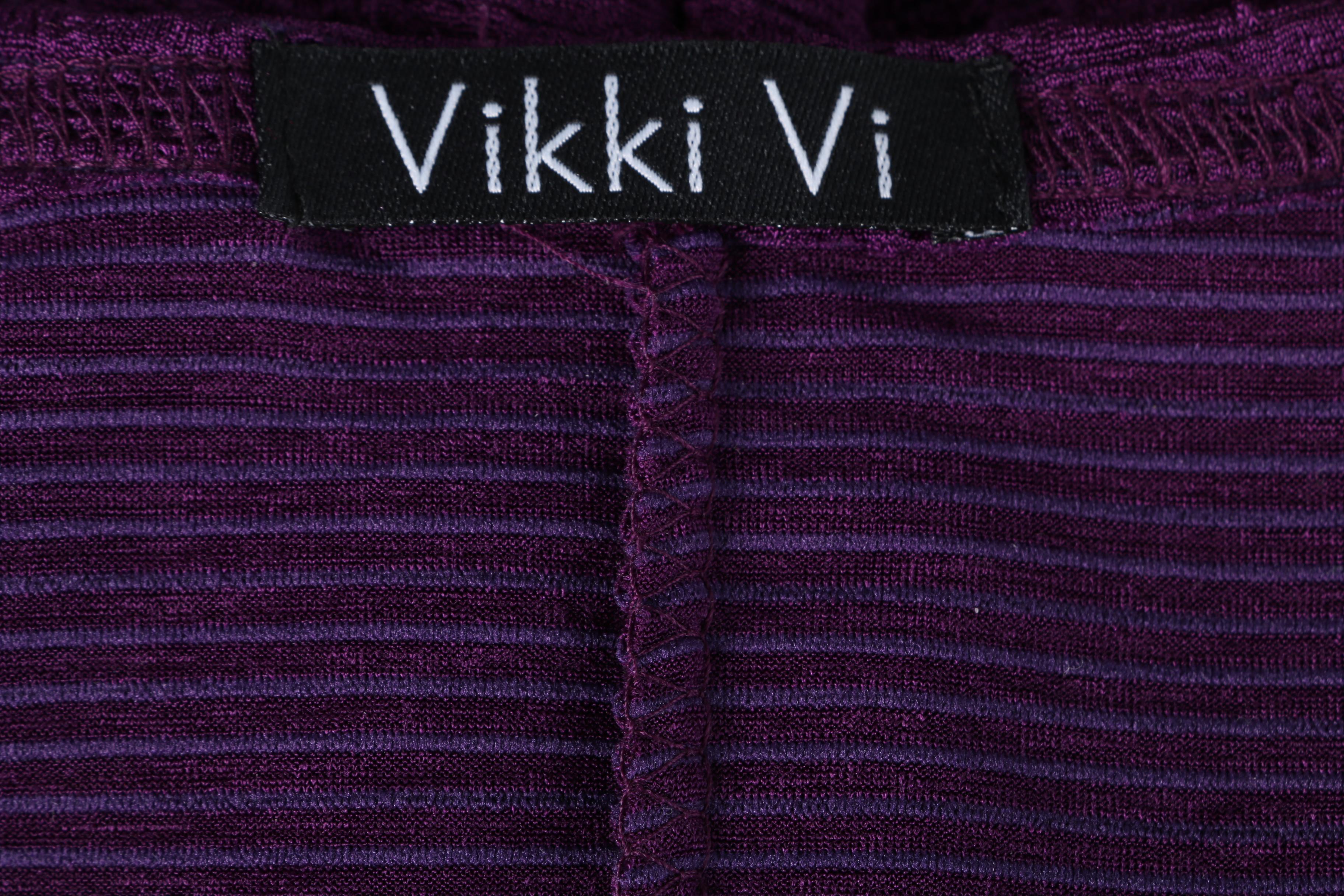 Women's Knit Tops