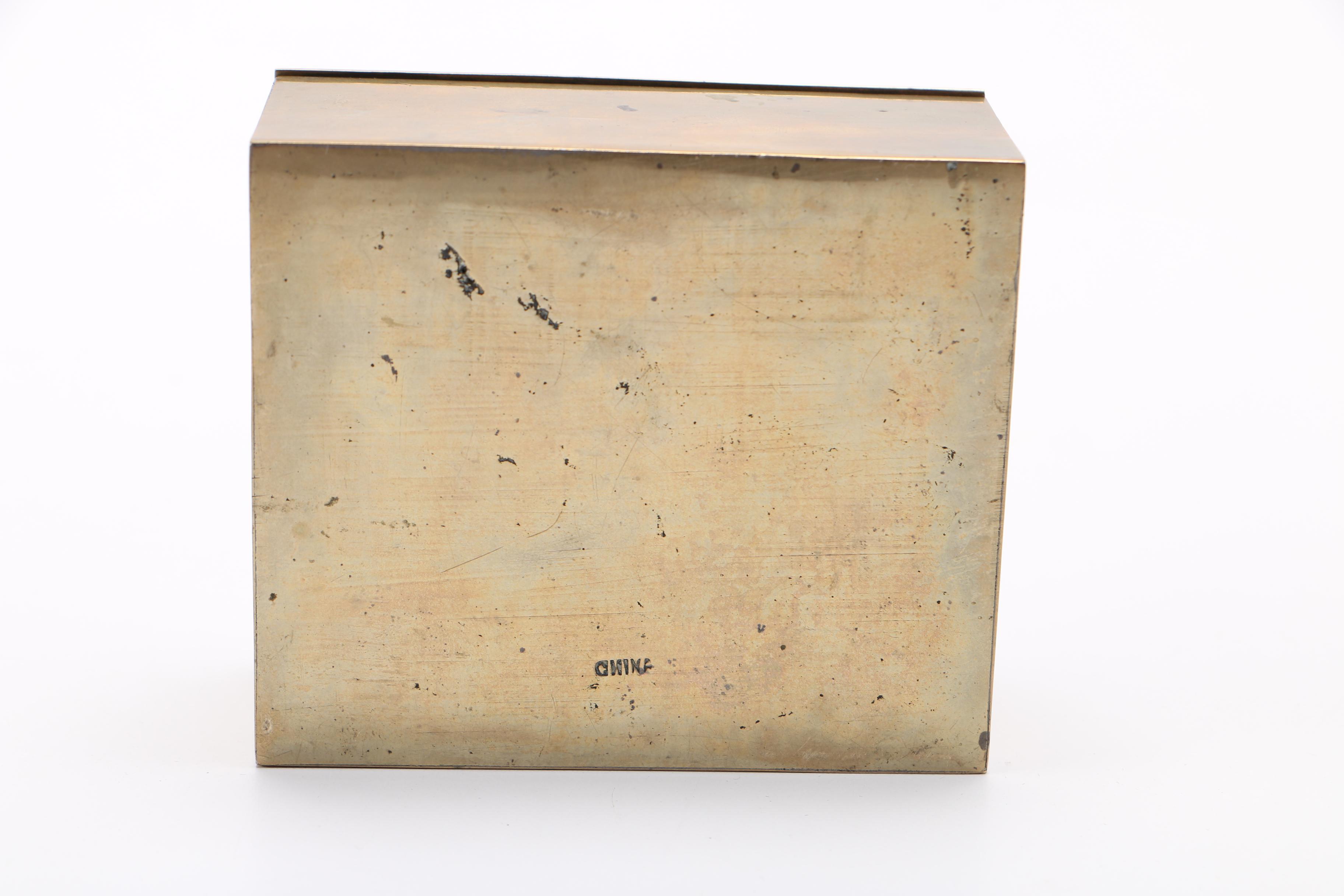 Murano Glass Ash Receiver, Linens and Decorative Box