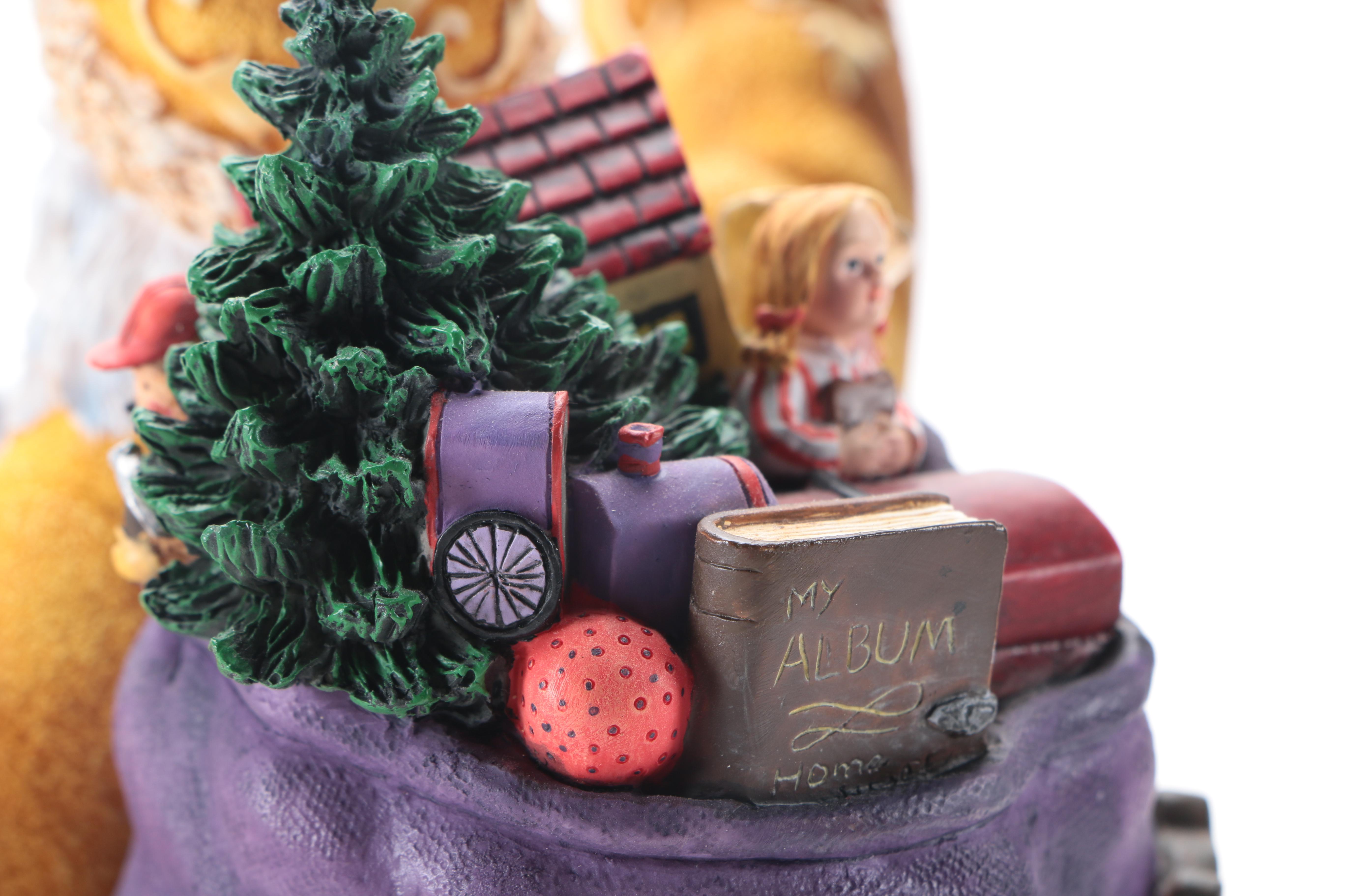 Pipka Limited Edition Santa Claus Collectible Figurines