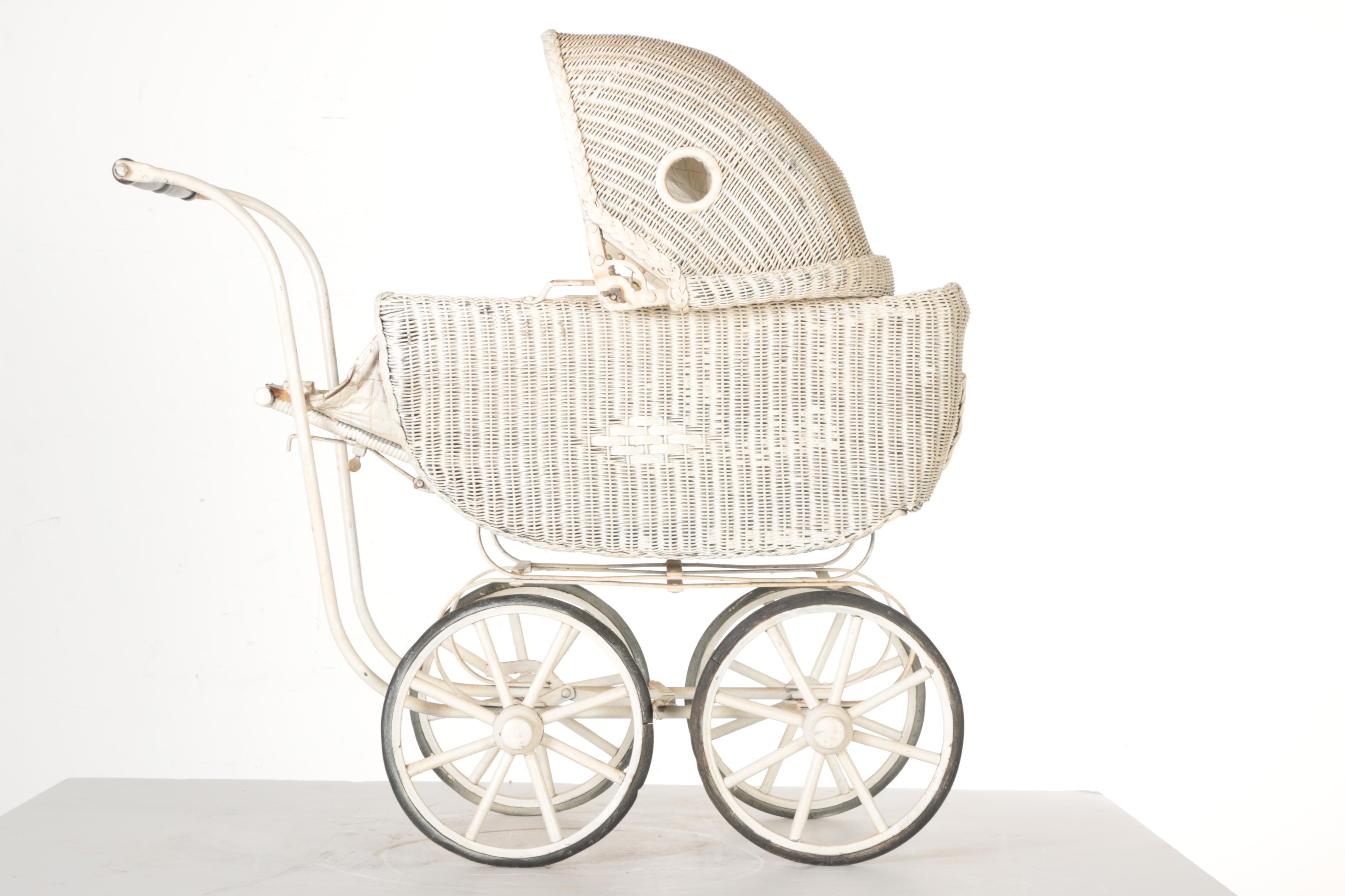 Antique Wicker Bassinet Stroller