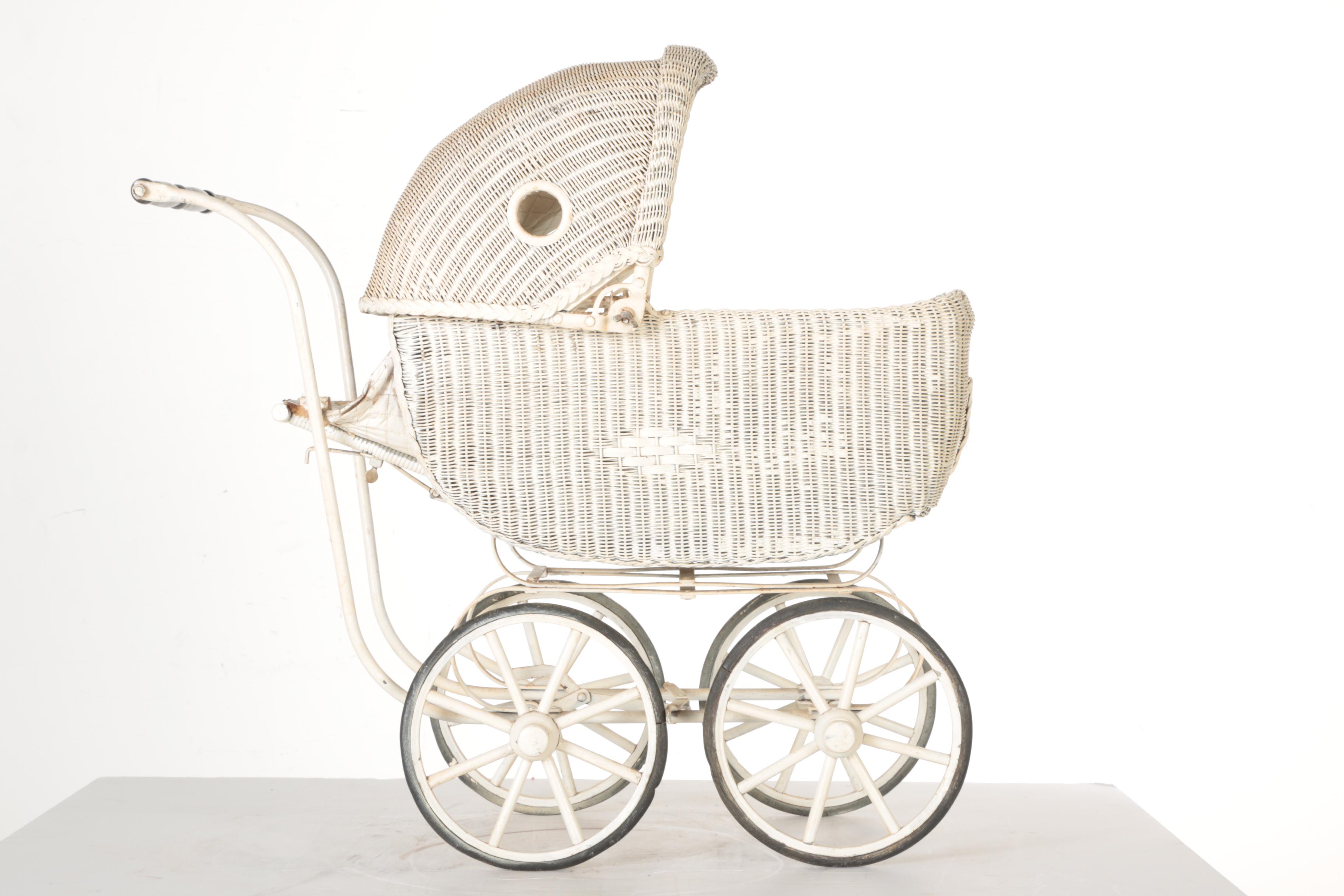 Antique Wicker Bassinet Stroller