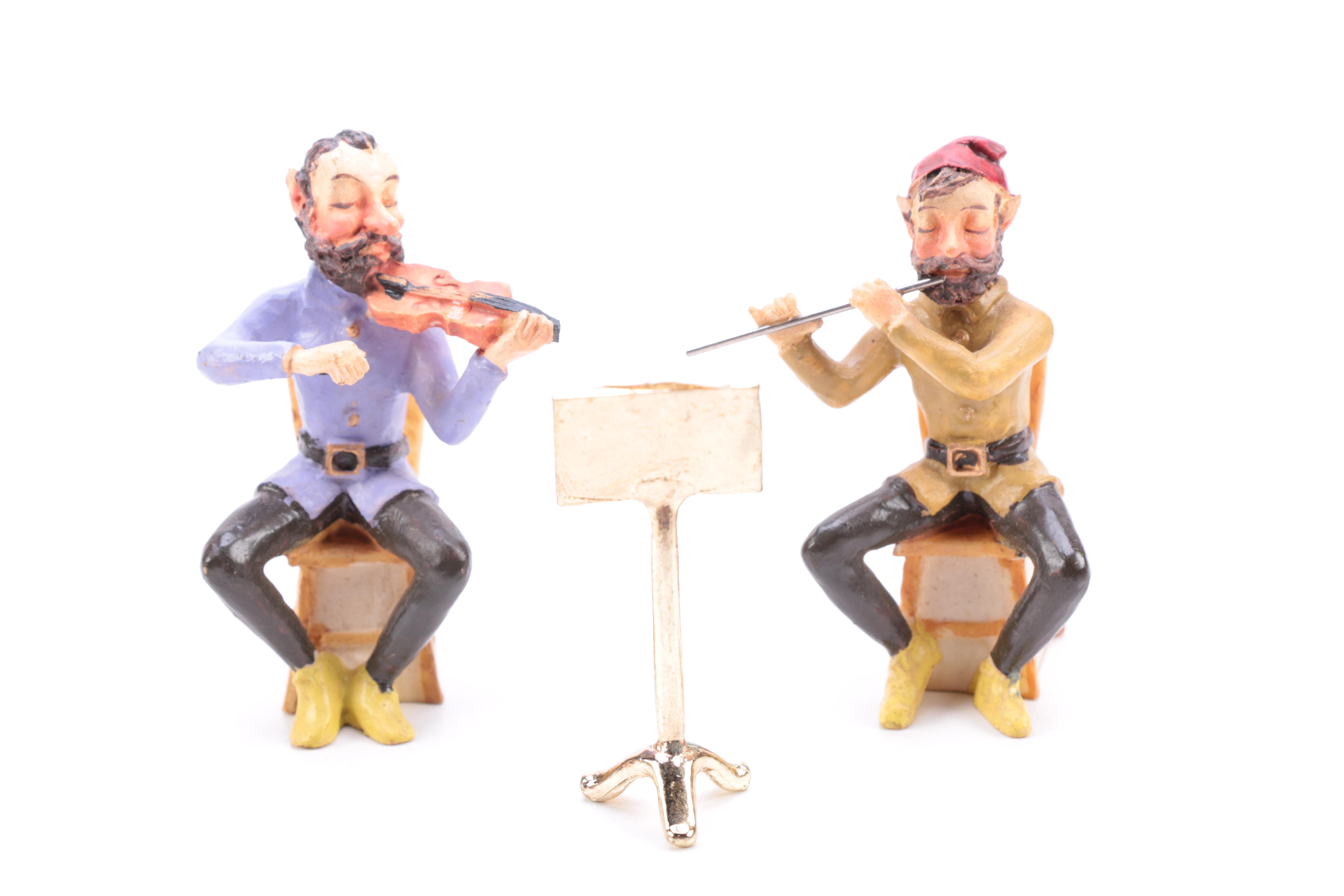 Assortment of Christmas Decor