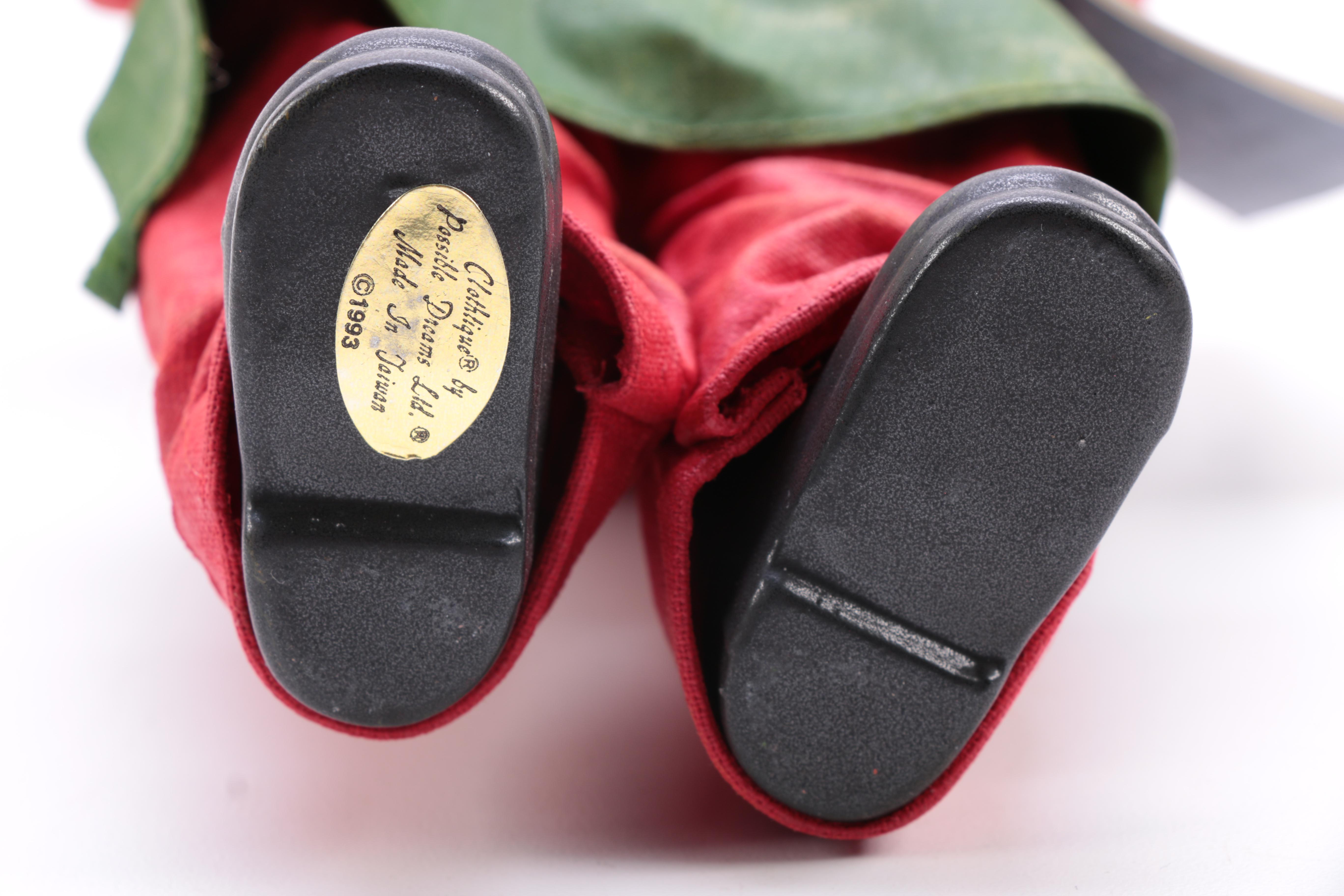 Possible Dreams Clothtique Santa Claus Figurines