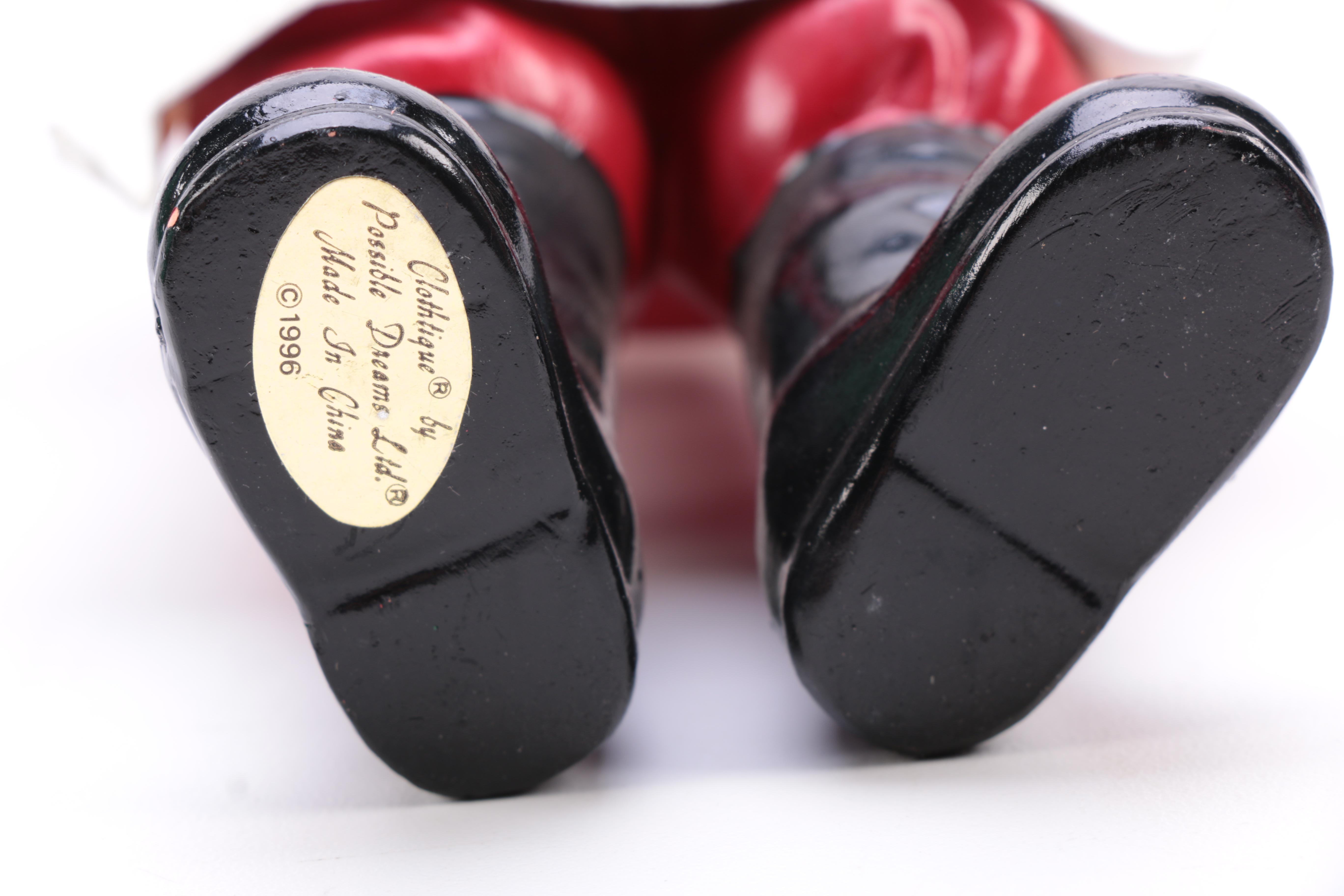 Assorted Santa Claus Figurines Including Clothtique Santas by Possible Dreams