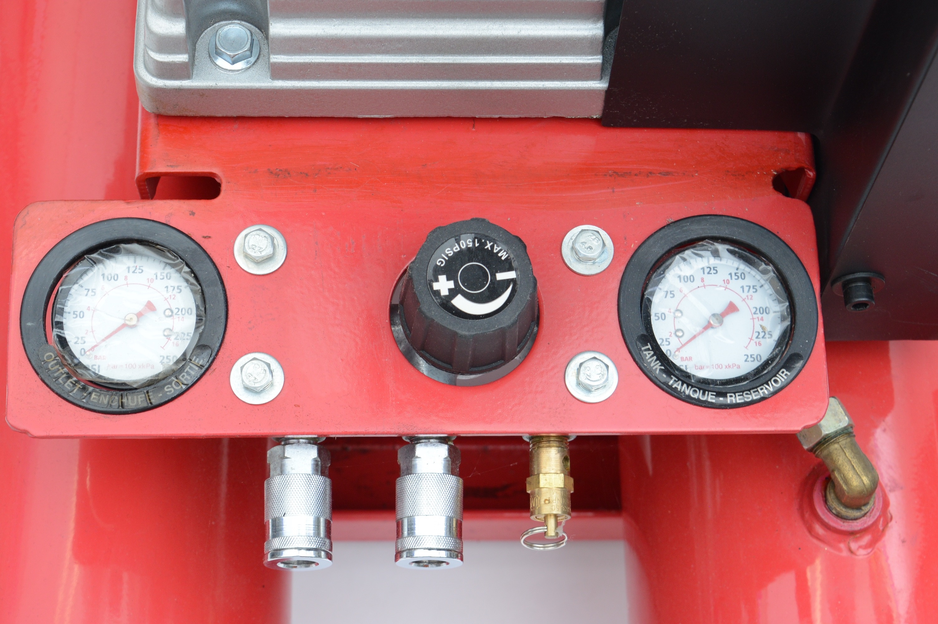 3 PRO 8 Gallon Oil Lubricated Wheelbarrow Compressor