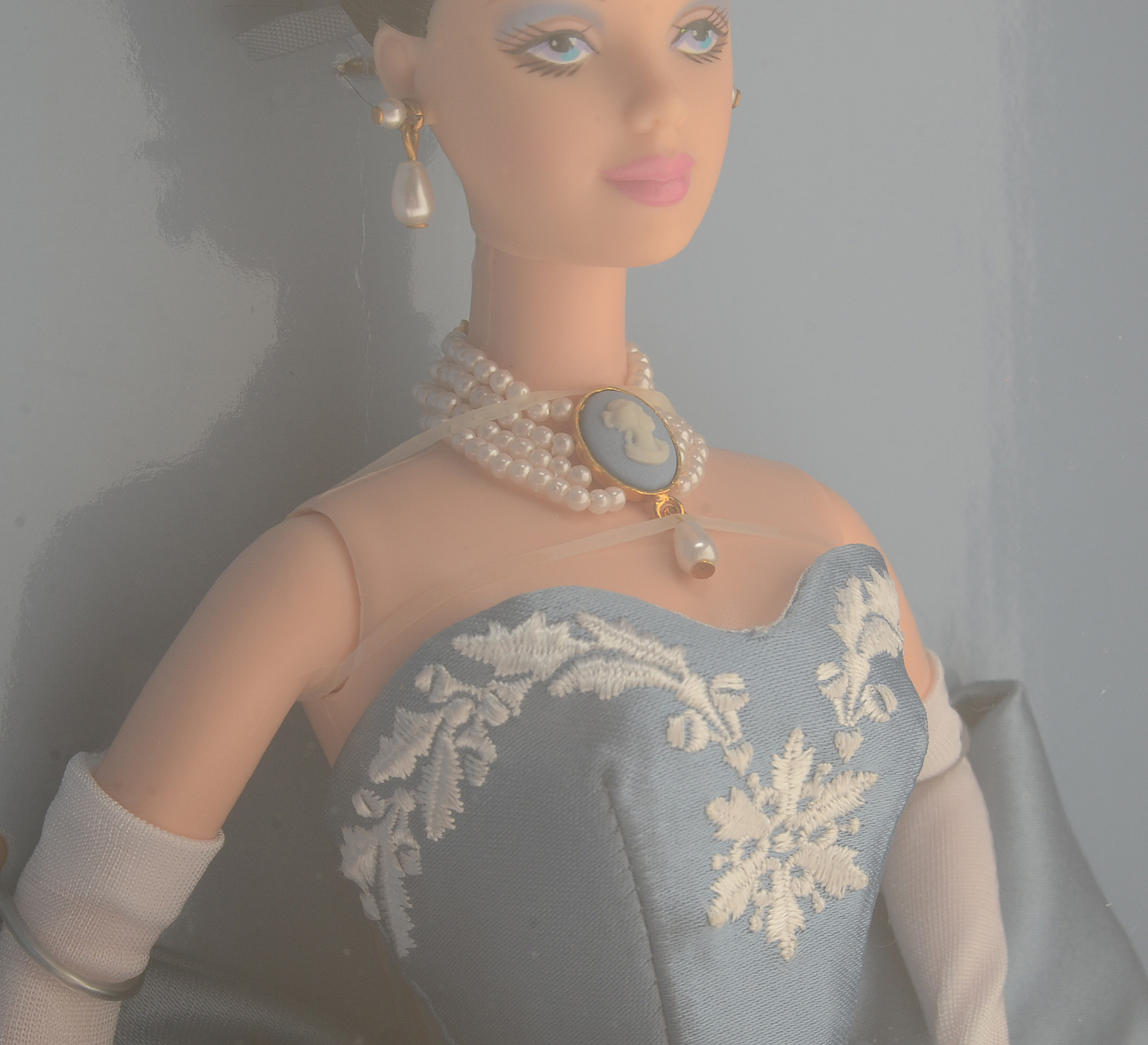 Limited Edition Pair of Mattel Wedgwood Barbie Collector Dolls