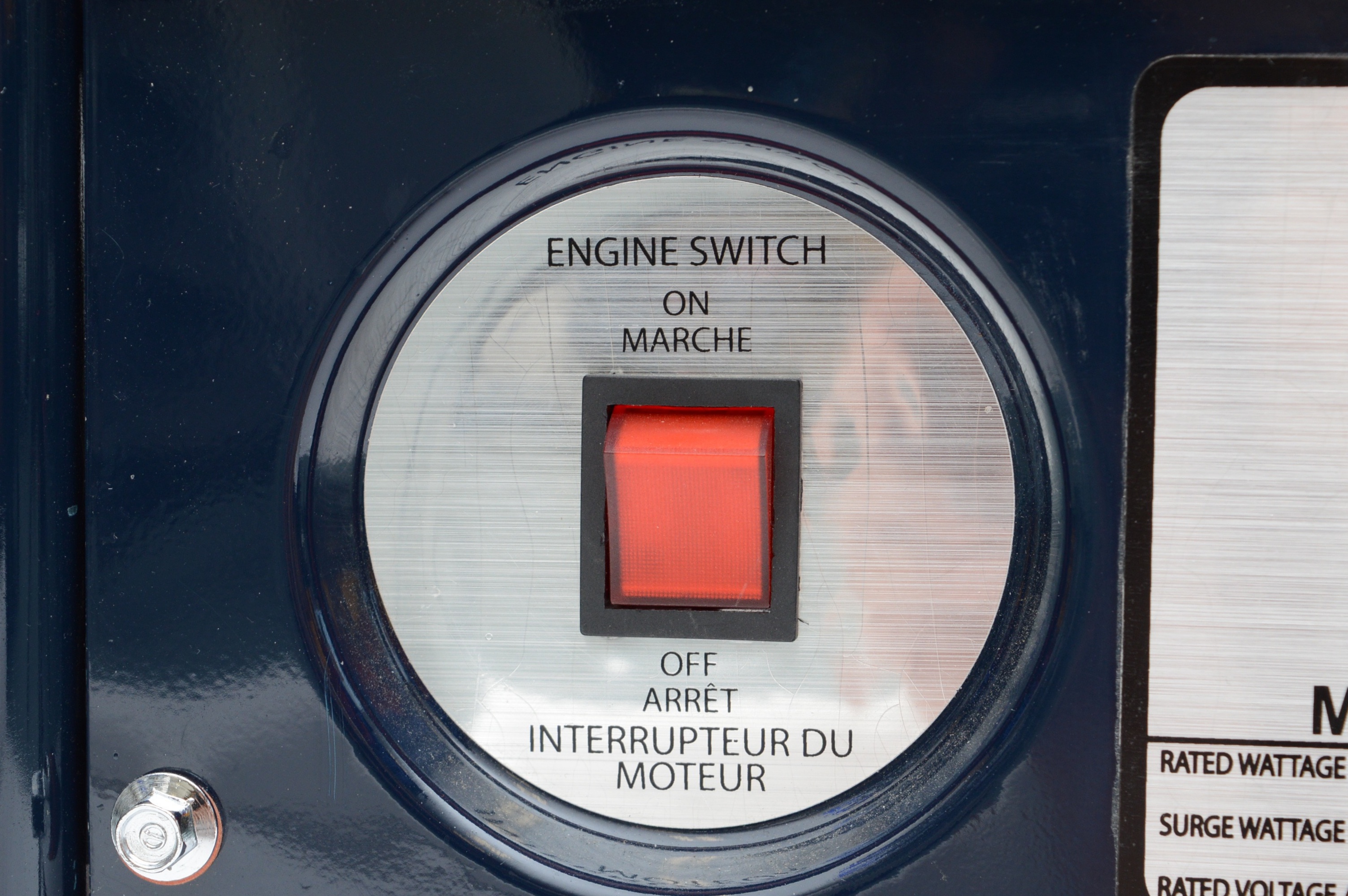 3 PLUS 3000 Watt Generator