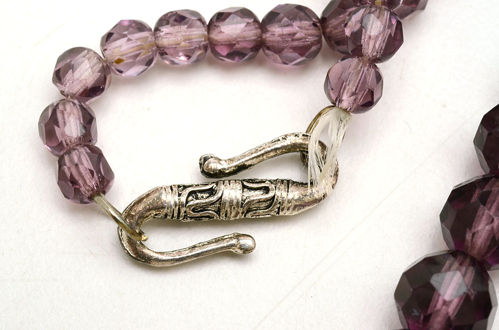 Faceted Purple Glass Graduated Bead Strand Necklace