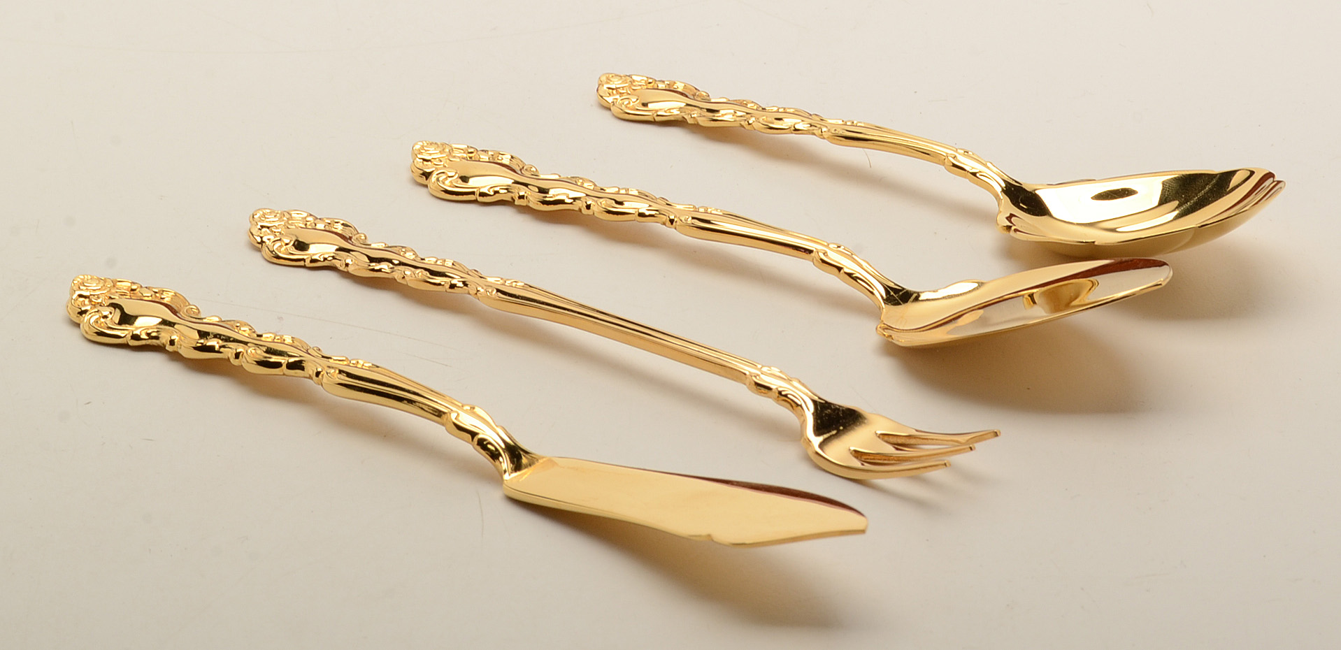 Oneida Community Gold Plate "Gold Beethoven" Flatware Set