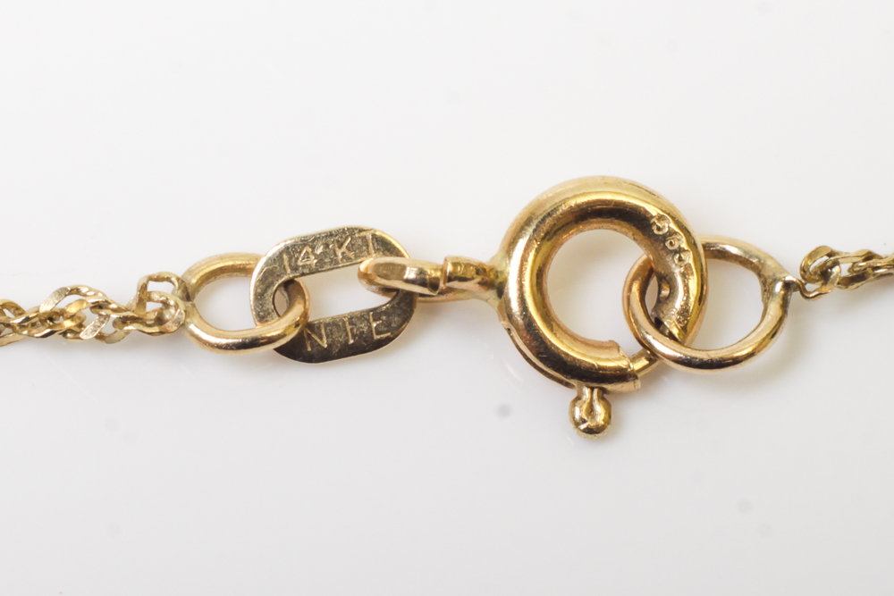 Heart Necklace in 14K Yellow Gold