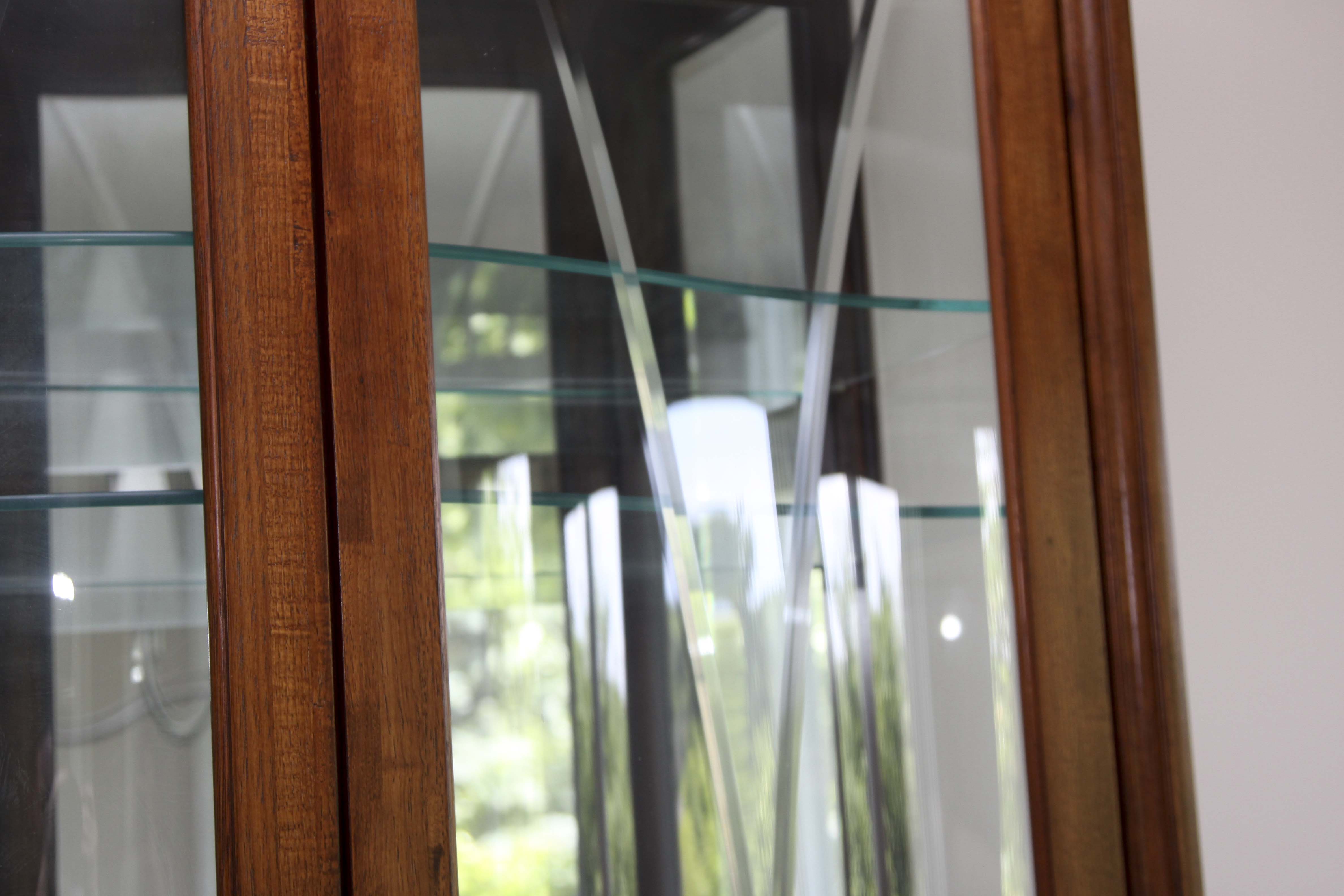 Thomasville Curio Cabinet