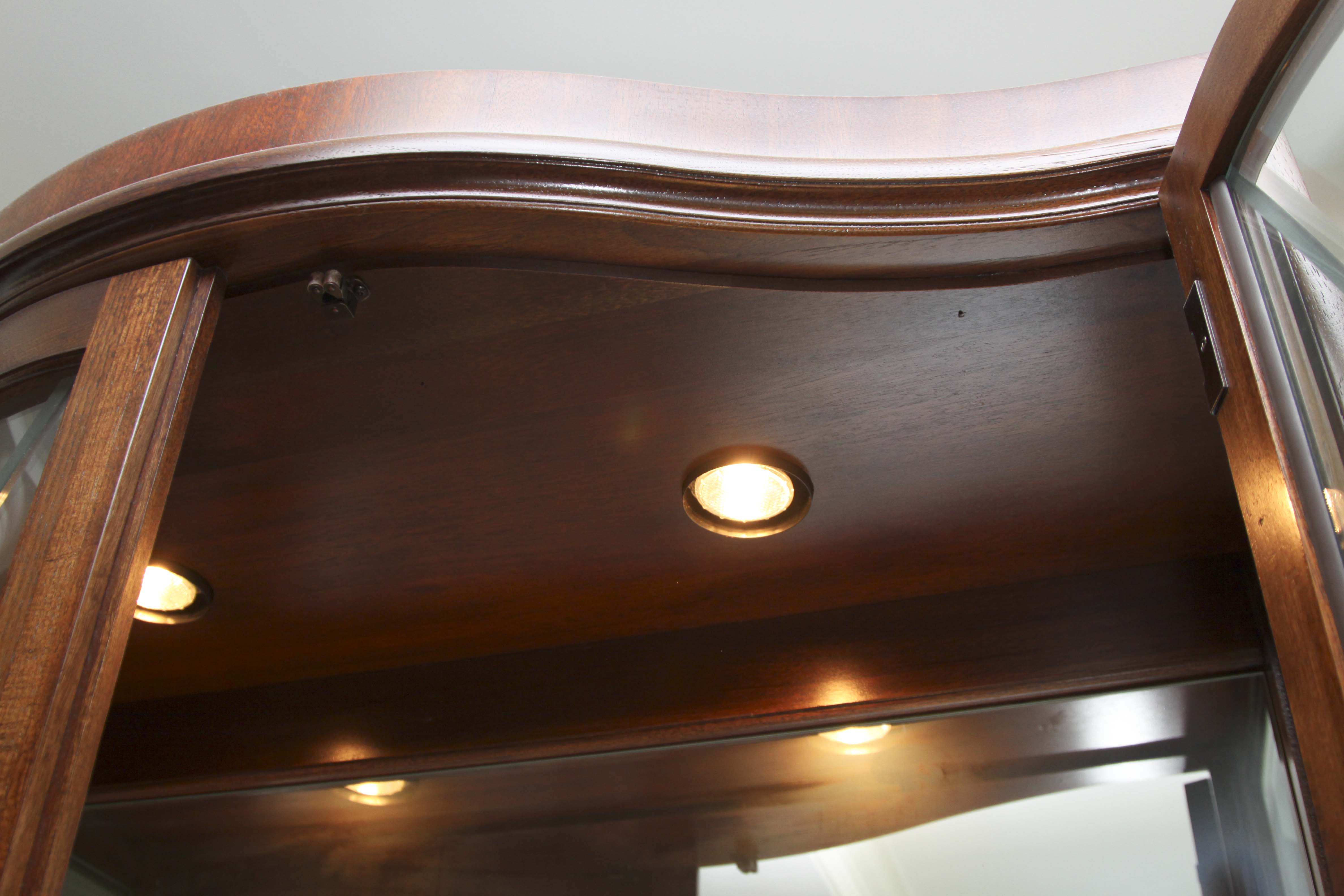 Thomasville Curio Cabinet