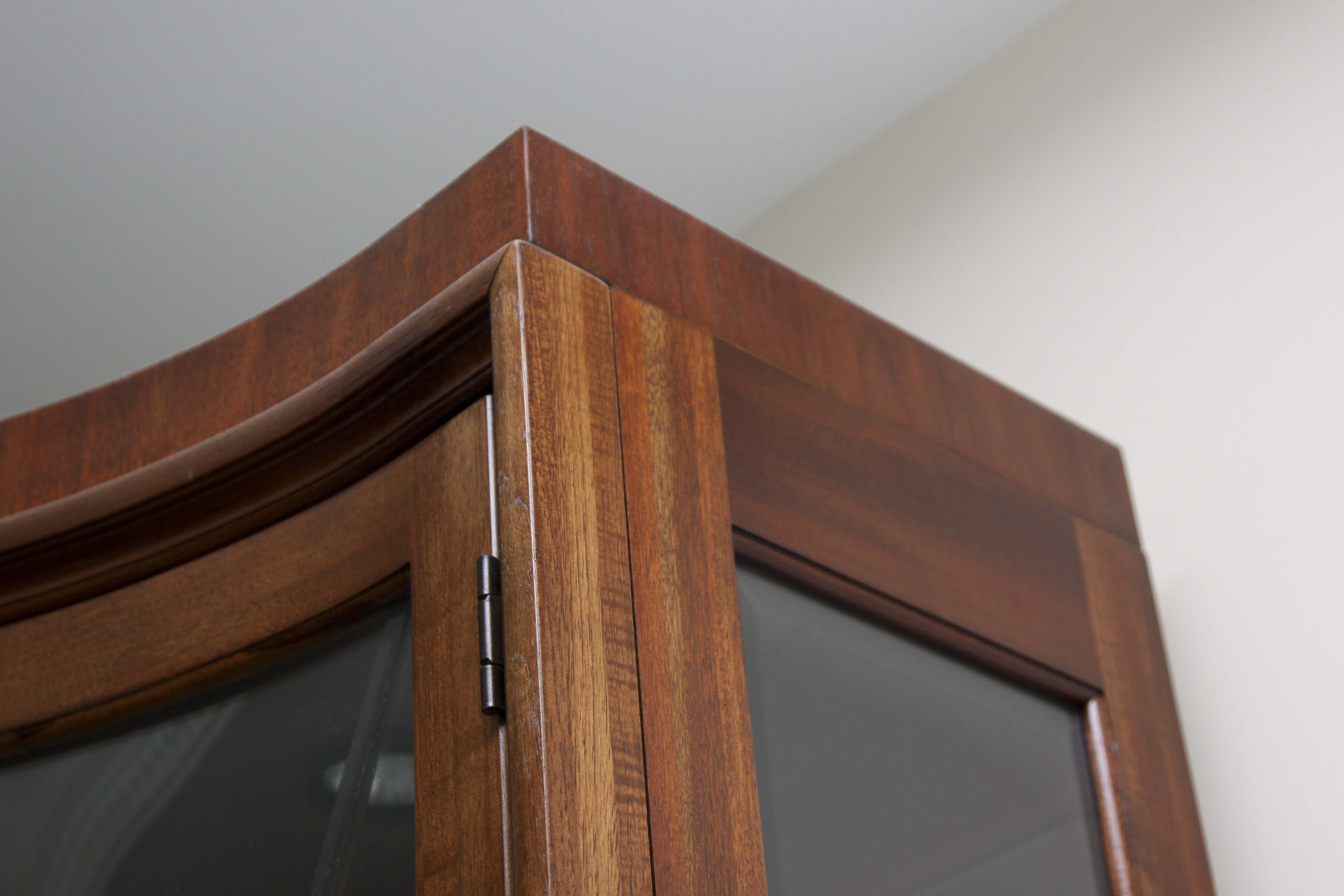 Thomasville Curio Cabinet