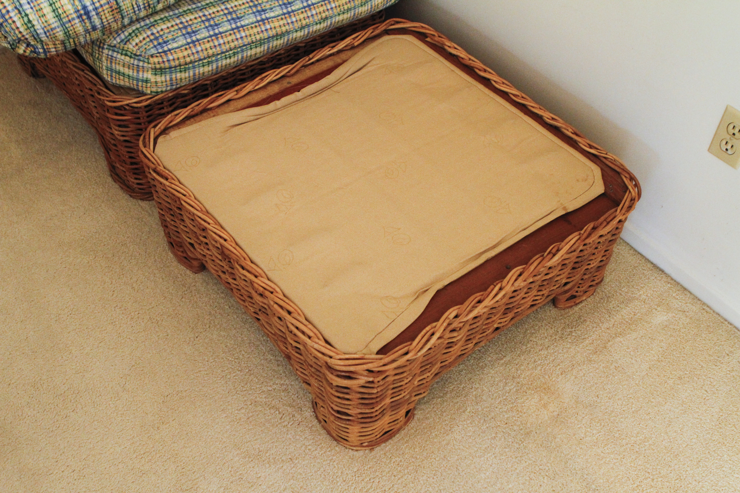 Contemporary Wicker Chair With Ottoman