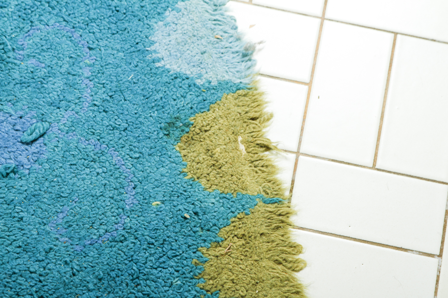 Vintage Cynthia Sargent Hooked Round Rug