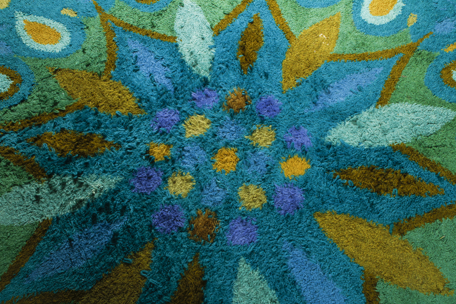 Vintage Cynthia Sargent Hooked Round Rug