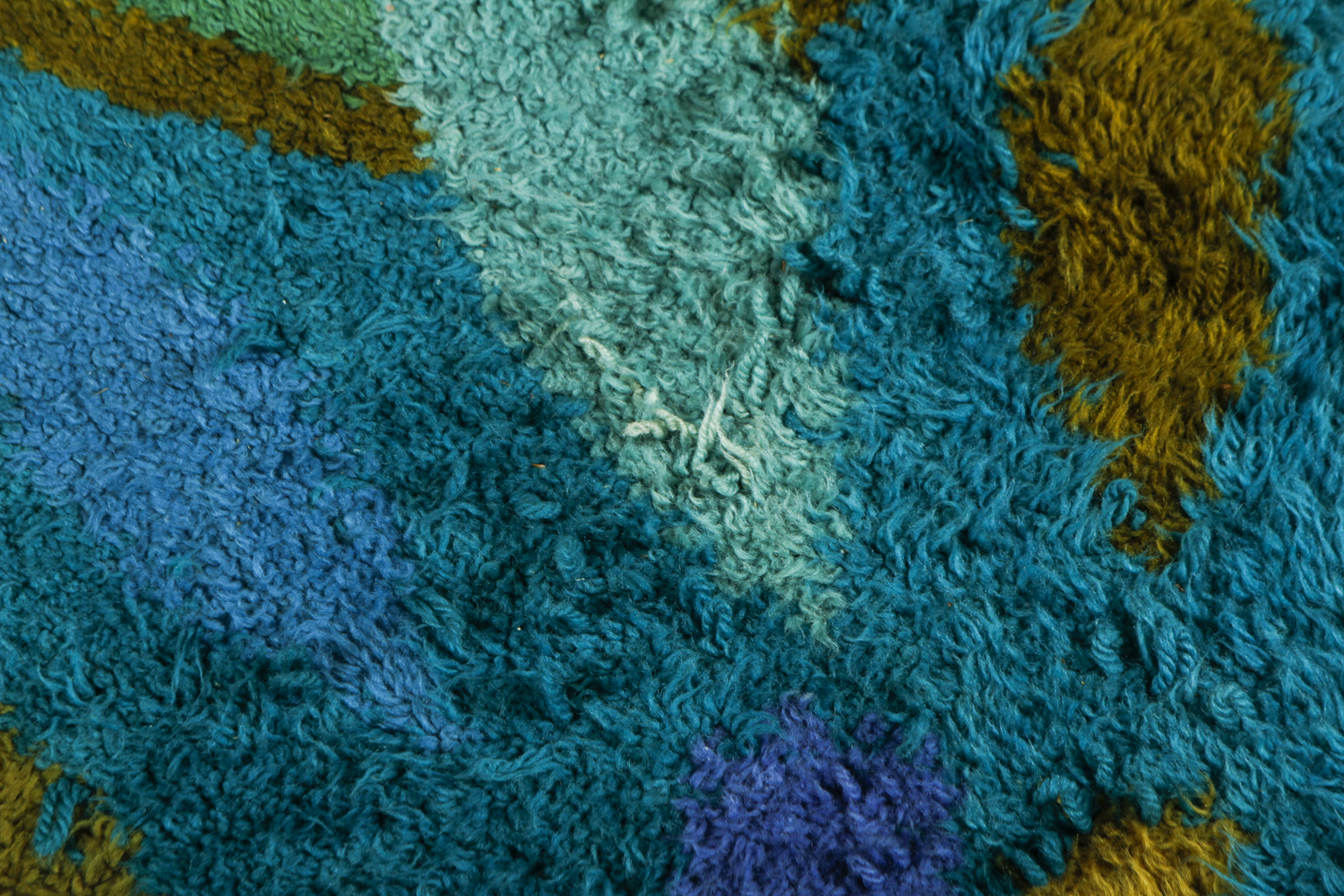 Vintage Cynthia Sargent Hooked Round Rug