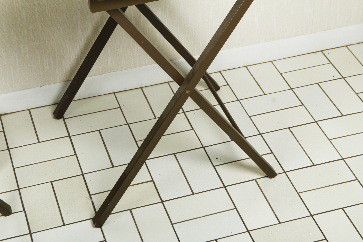 Vintage TV Tray Tables with Stand