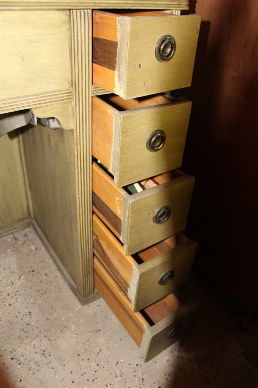 Vintage Singer Sewing Table With Built-in Sewing Machine