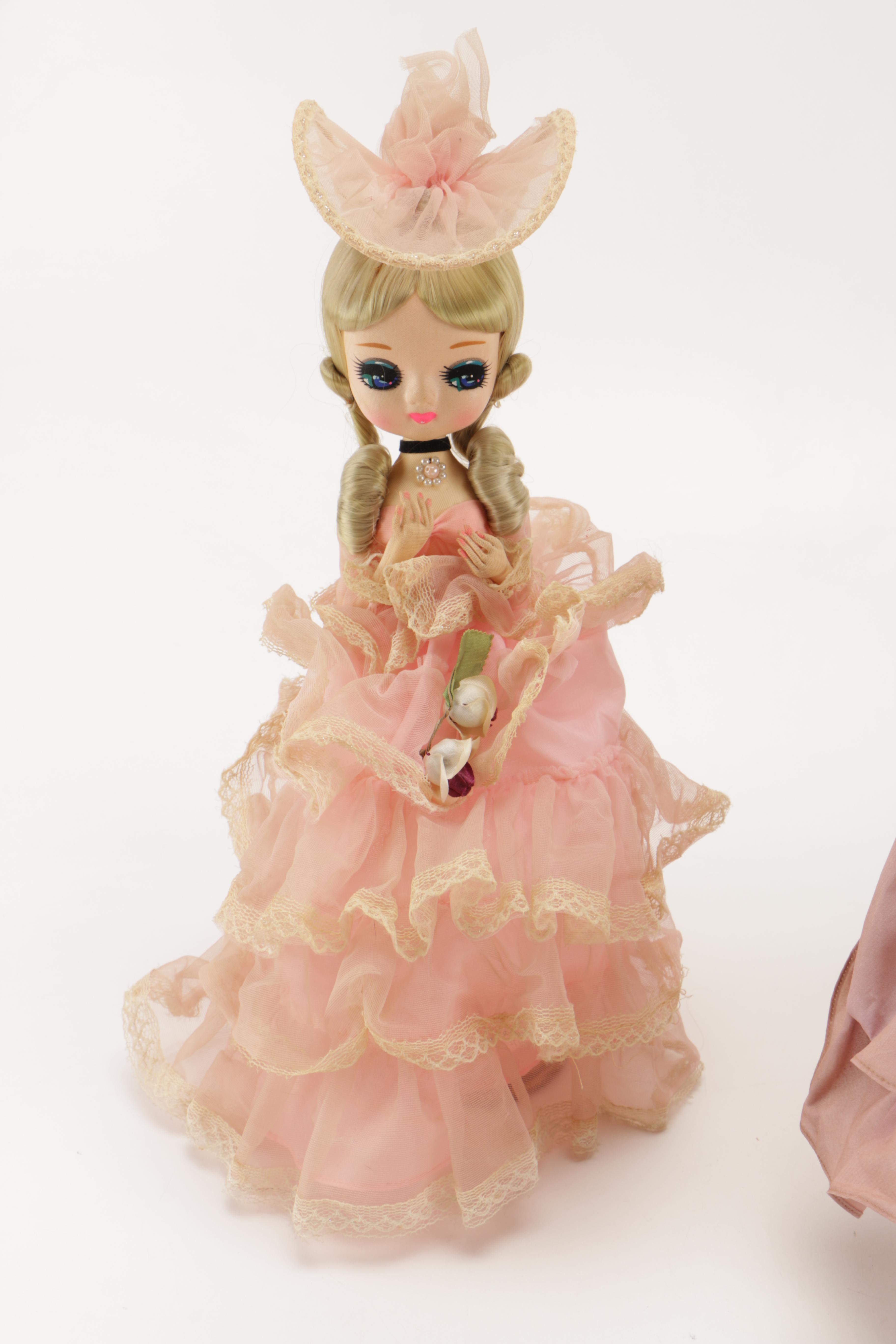 Vintage Dolls Including a Big Eye Style Bradley Doll