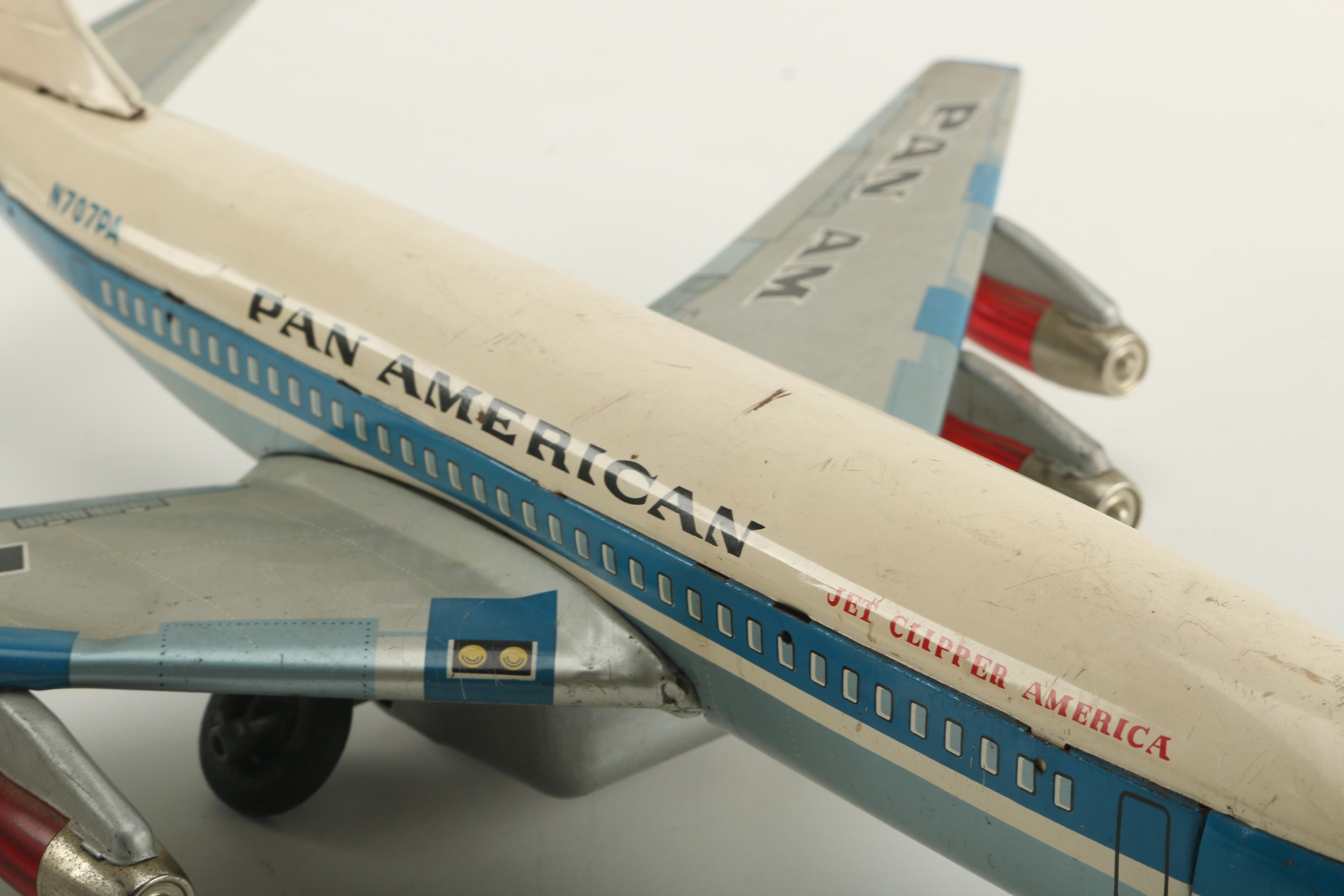 Vintage Pan American N707PA Boeing Passenger Plane Replica