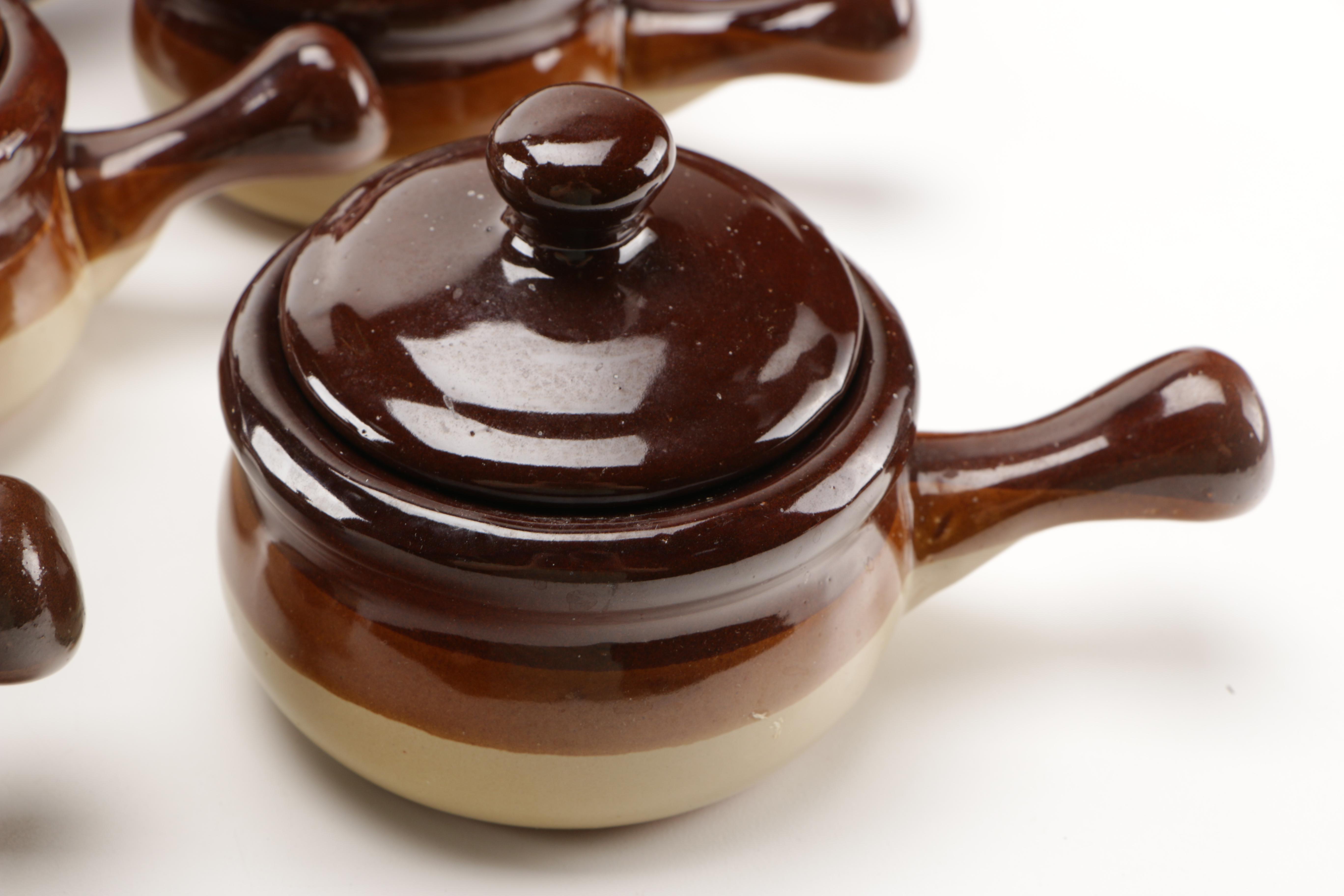 Large Collection of Hull and Monmouth Pottery Tableware