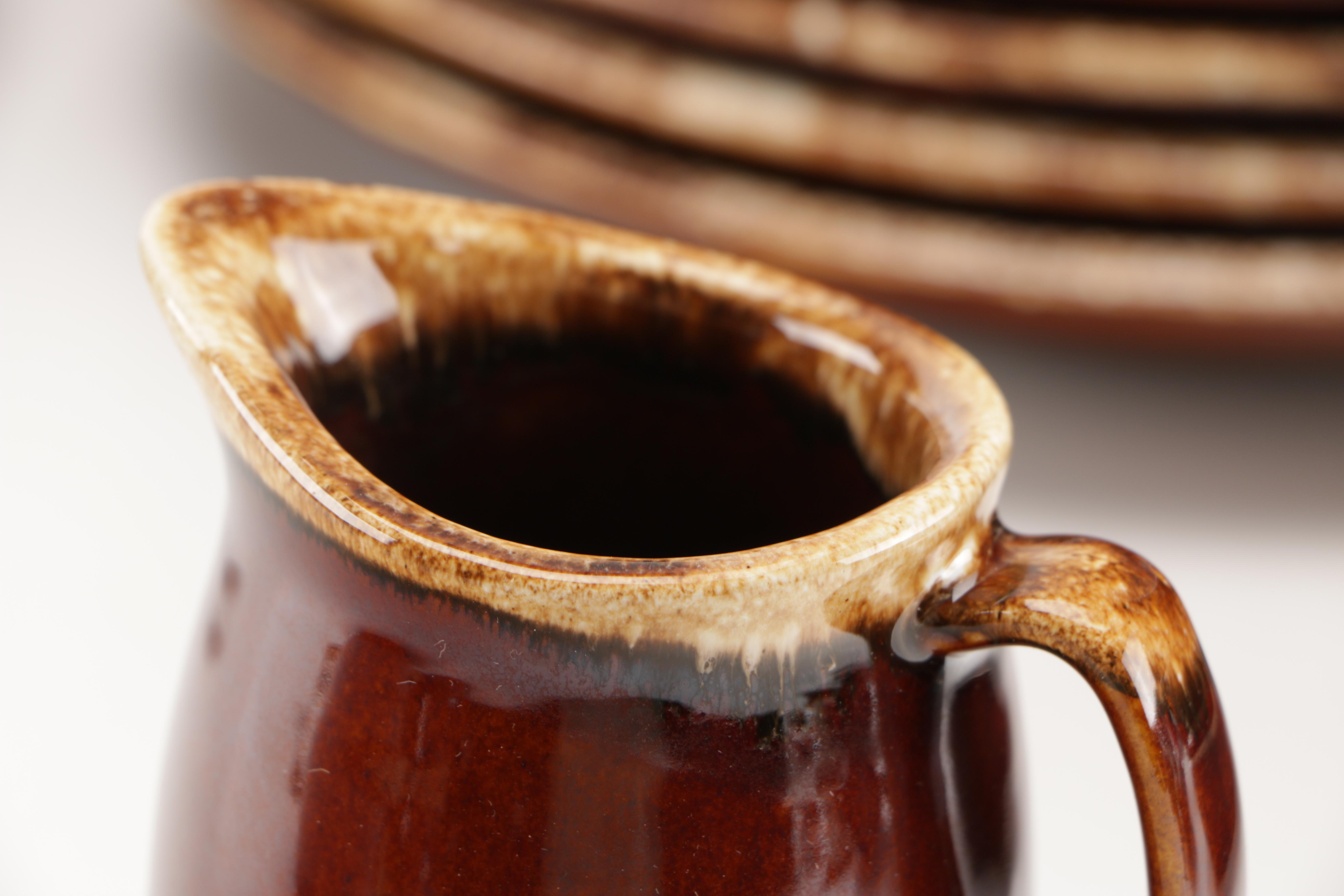 Large Collection of Hull and Monmouth Pottery Tableware