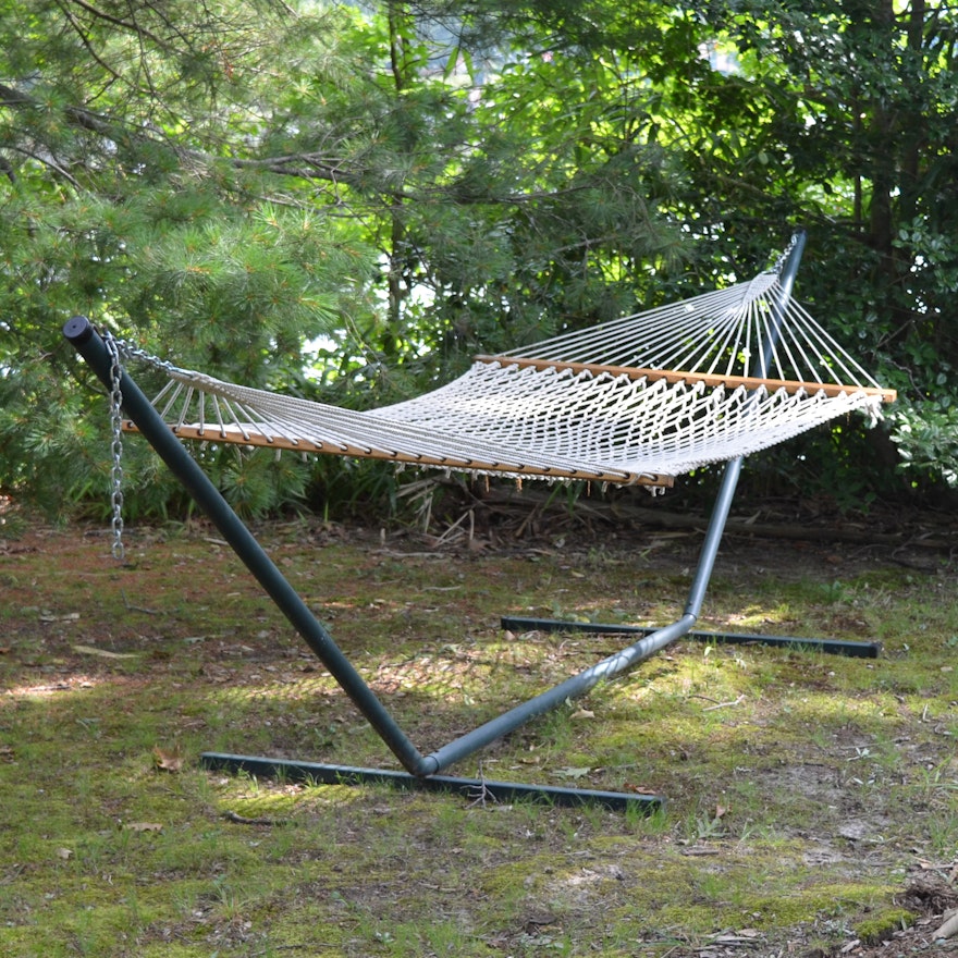 Woven Hammock With Stand