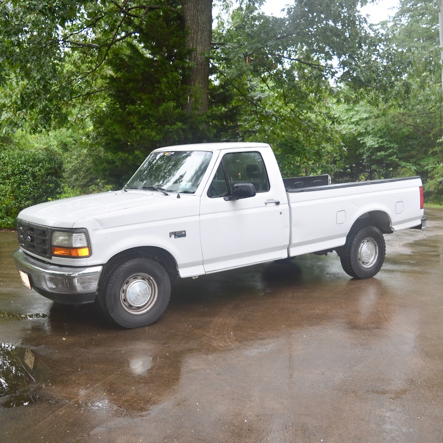 1994 Ford F150 XL Pickup Truck