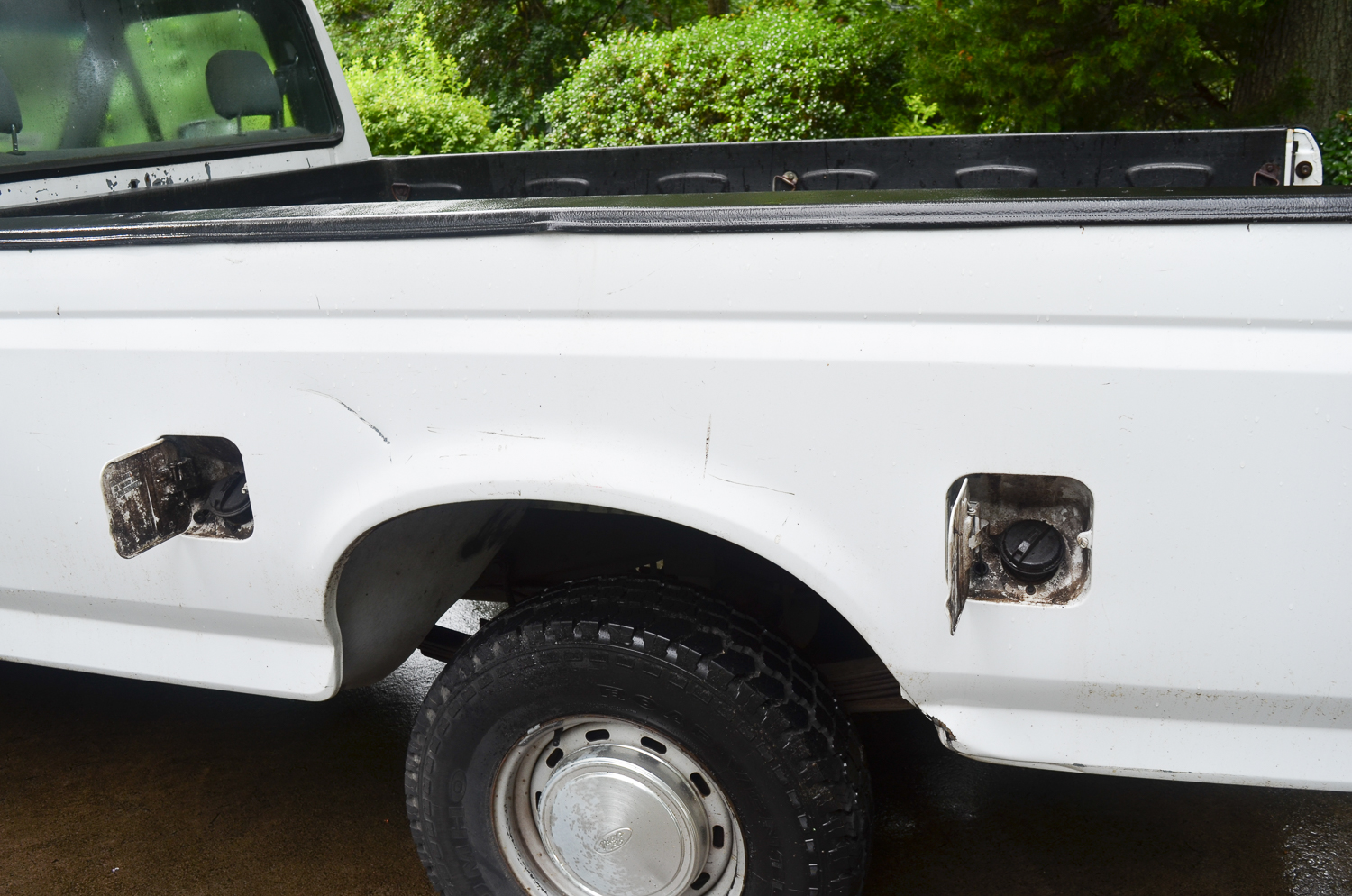 1994 Ford F150 XL Pickup Truck