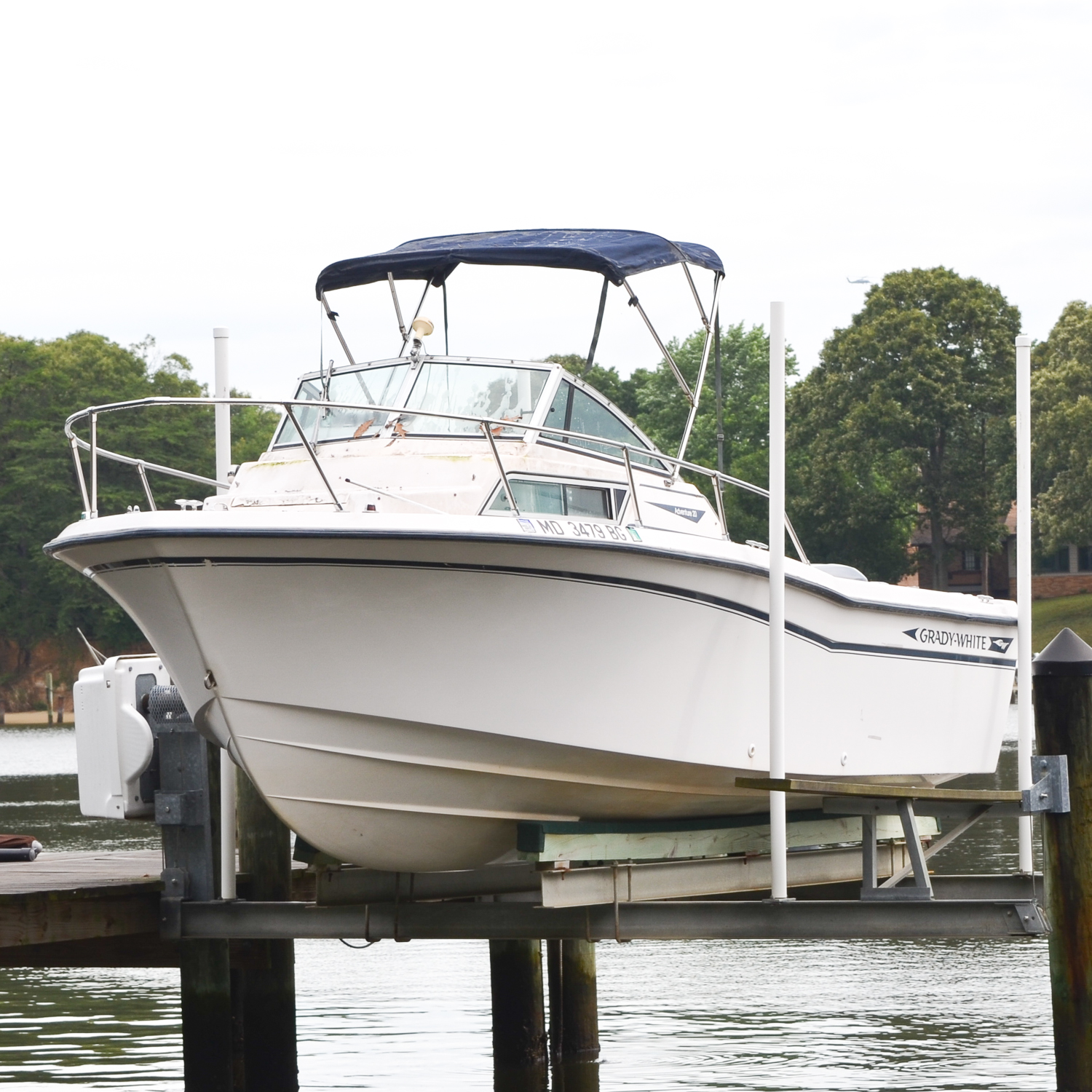 1990s Grady-White Adventure 208 Boat with Yamaha "V6 175" Motor and Trailer