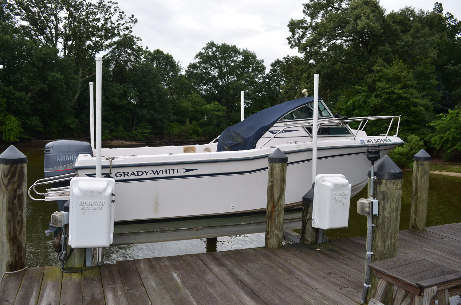1990s Grady-White Adventure 208 Boat with Yamaha "V6 175" Motor and Trailer